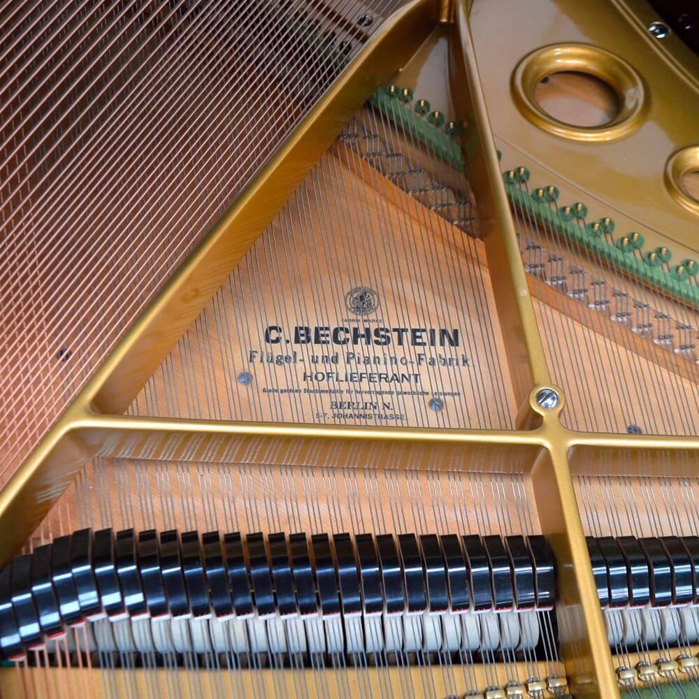 Modell S Baby-Grand Piano von Bechstein (Mahagoni) im Angebot