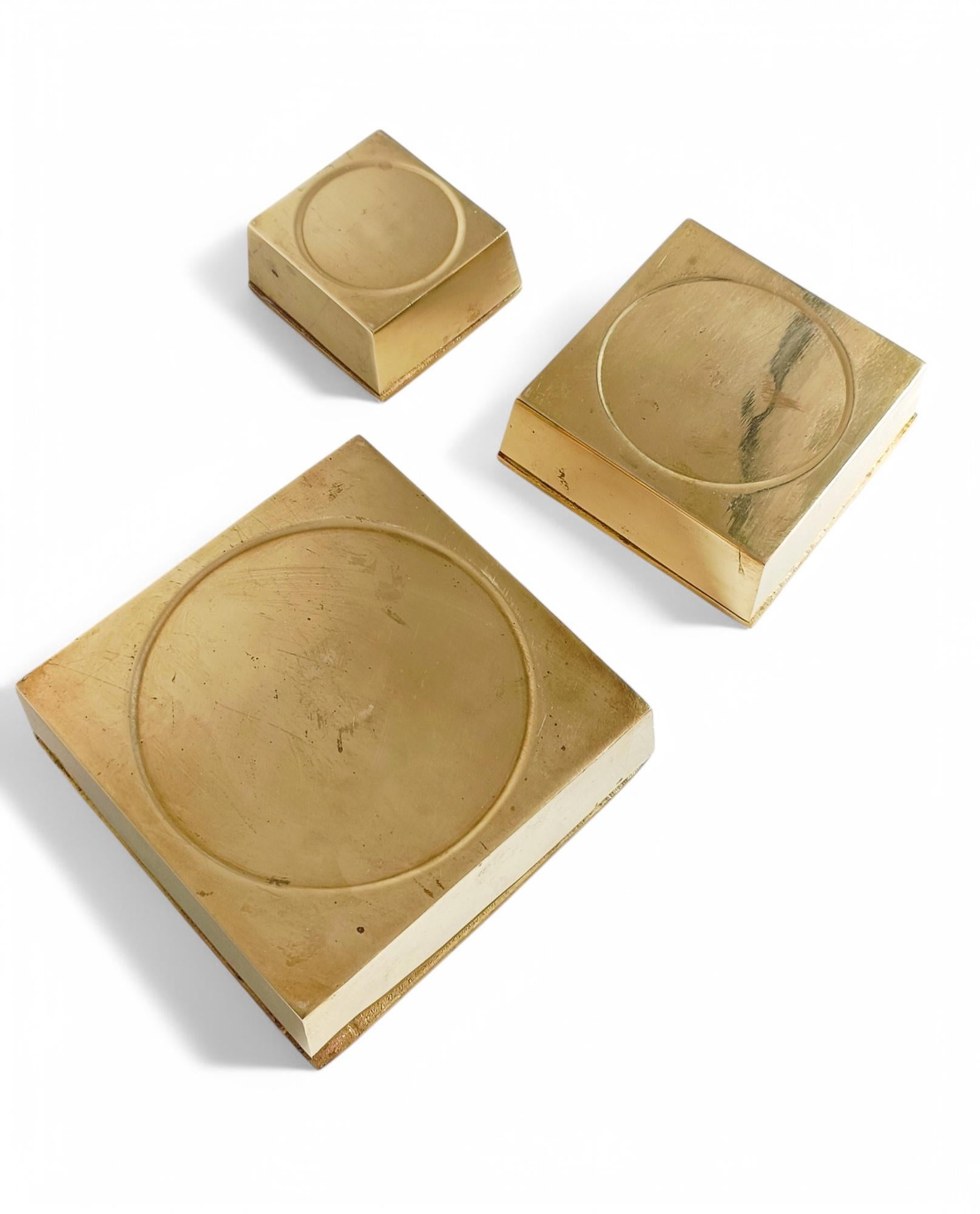 Beck & Jung Ultima Model Bronze Set of Three Ashtrays, Sweden 1970s 13