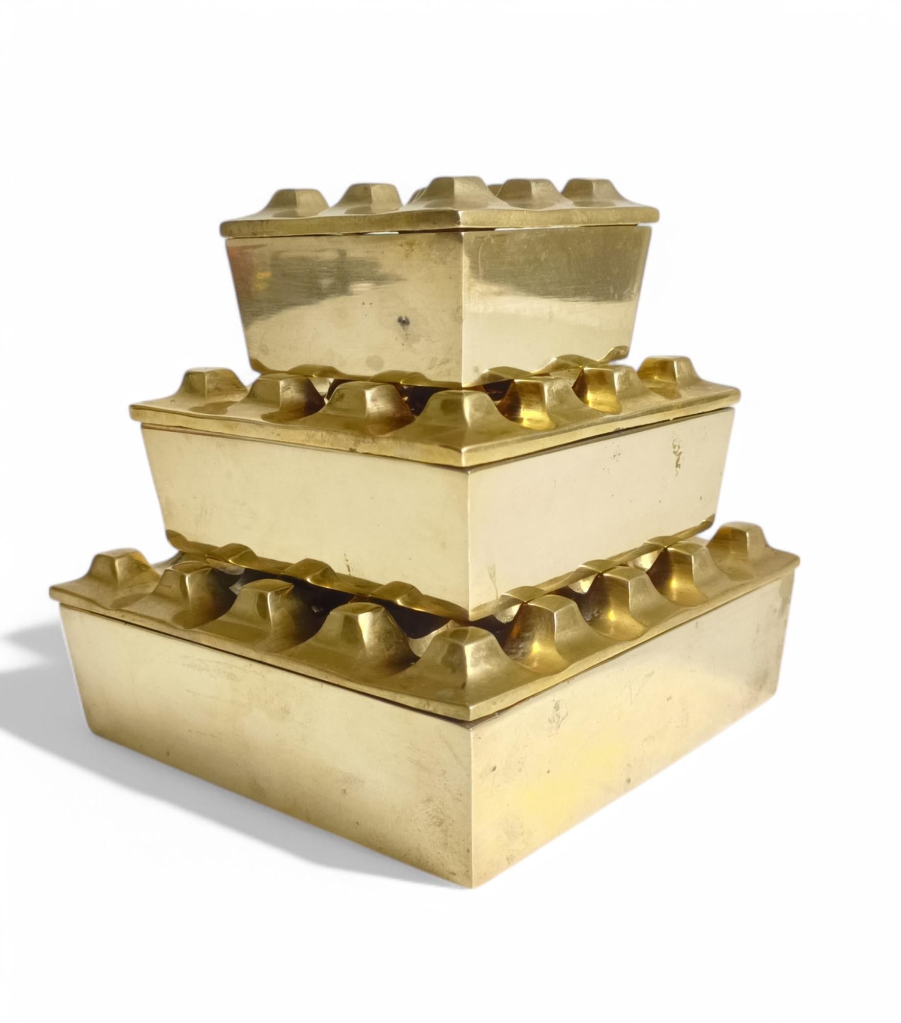 Late 20th Century Beck & Jung Ultima Model Bronze Set of Three Ashtrays, Sweden 1970s