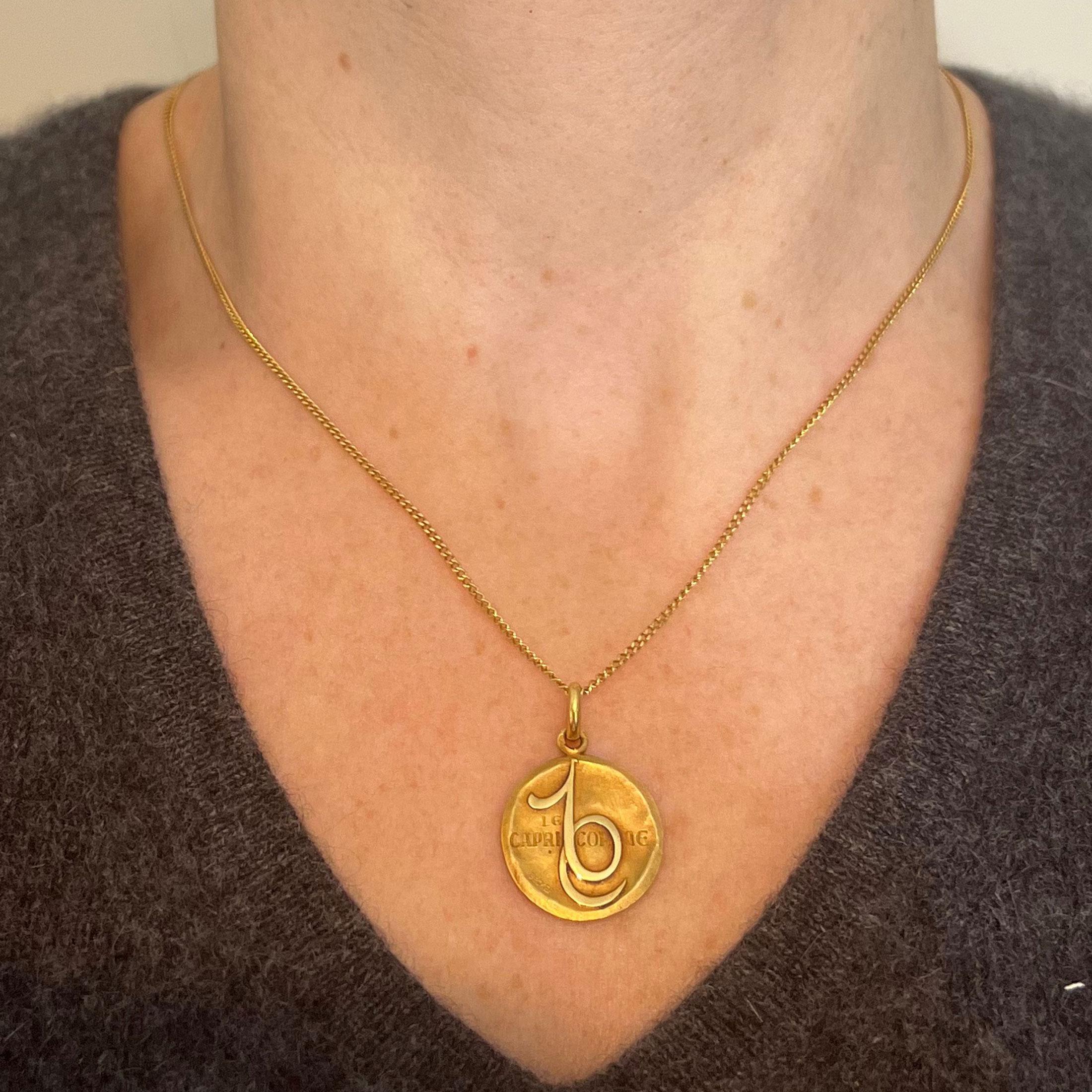 Women's or Men's Becker French Zodiac Capricorn Starsign 18K Yellow Gold Charm Pendant For Sale