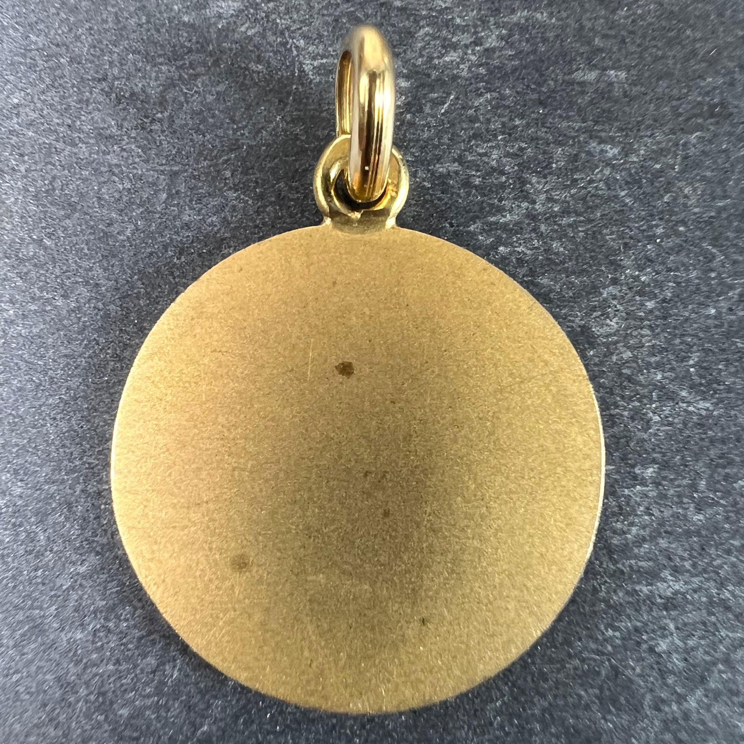 Becker French Zodiac Gemini Starsign 18K Yellow Gold Charm Pendant In Good Condition For Sale In London, GB