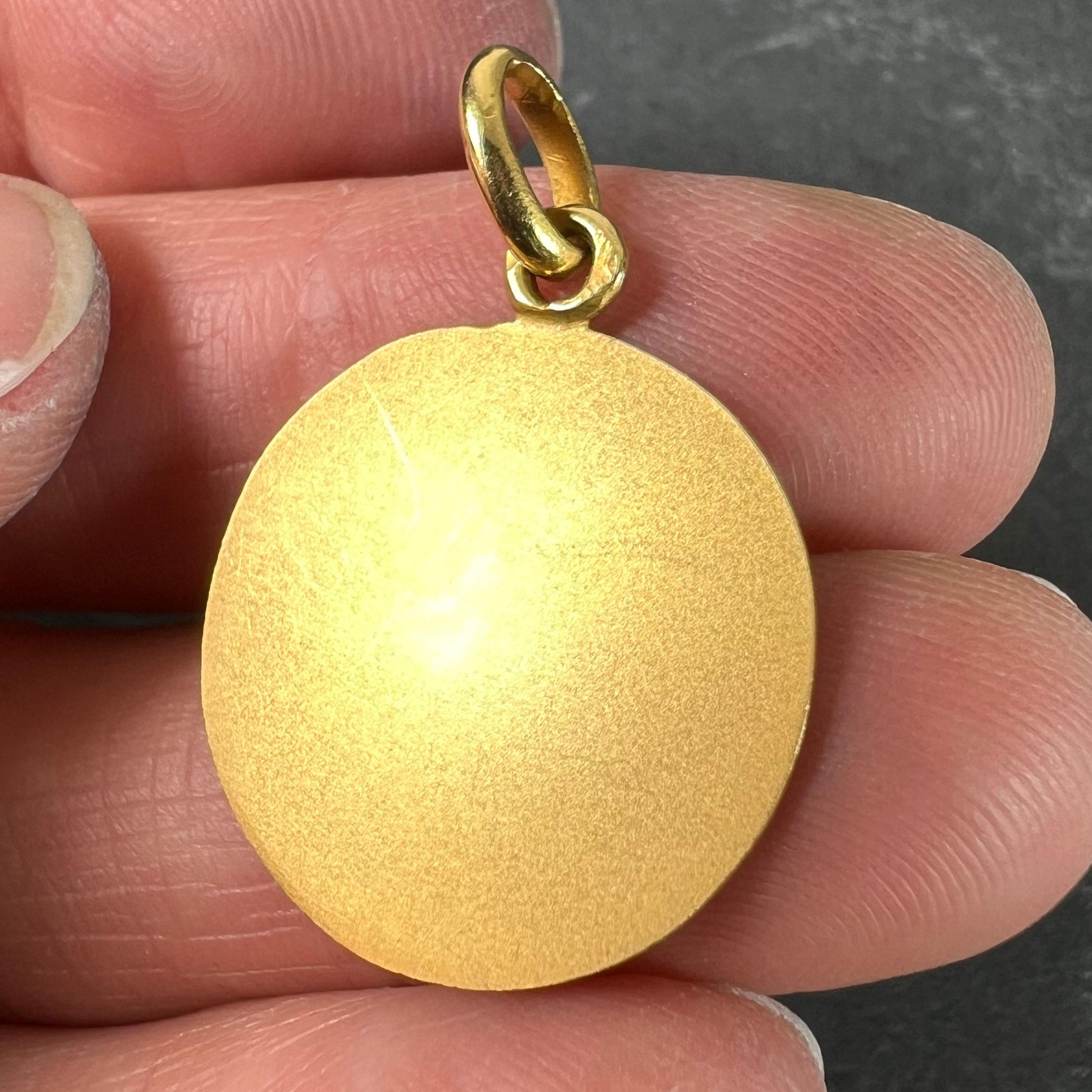 Becker French Zodiac Leo Starsign 18K Yellow Gold Charm Pendant For Sale 4