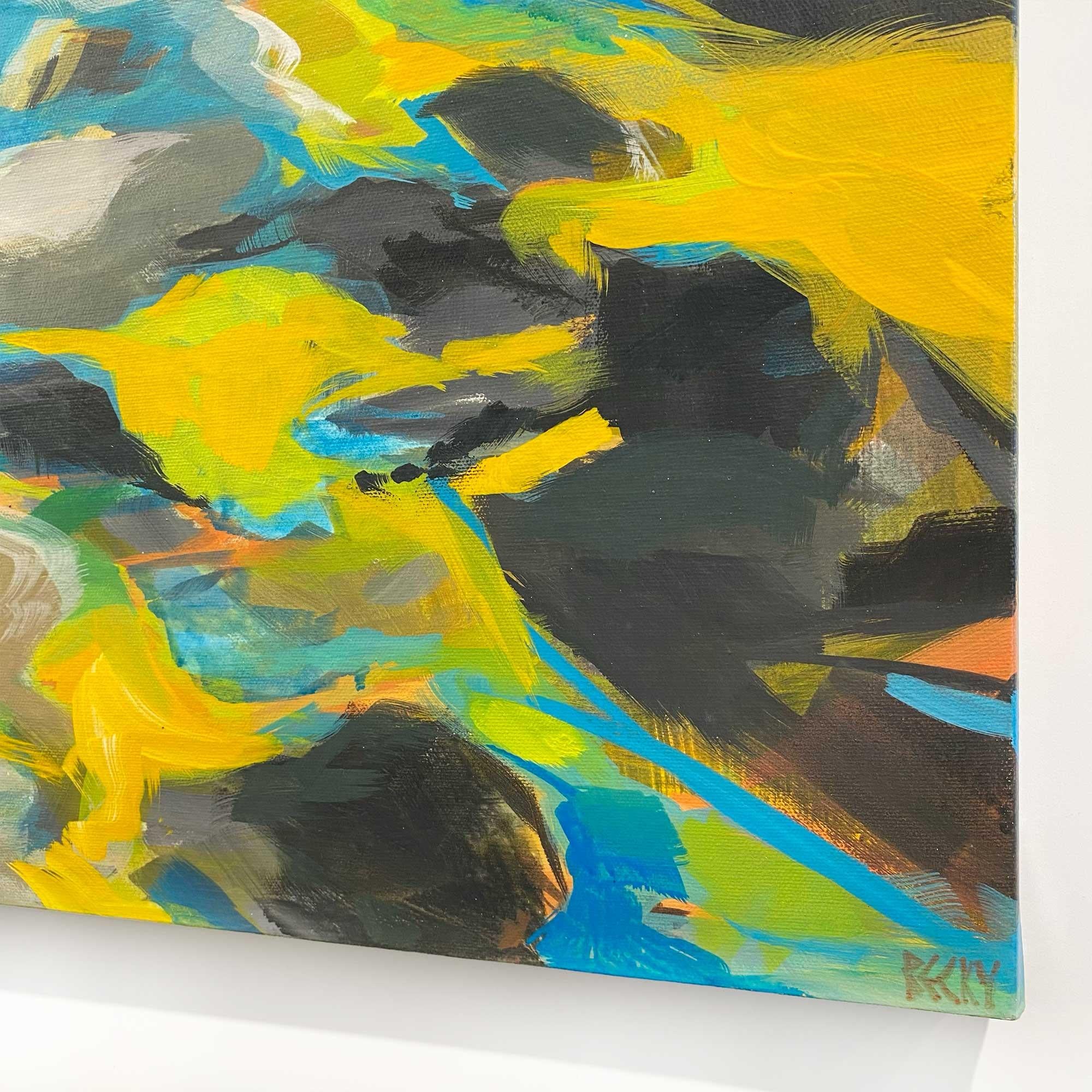 Paesaggio balneare luminoso in blu e giallo, accattivante - Painting di Becky Holuk