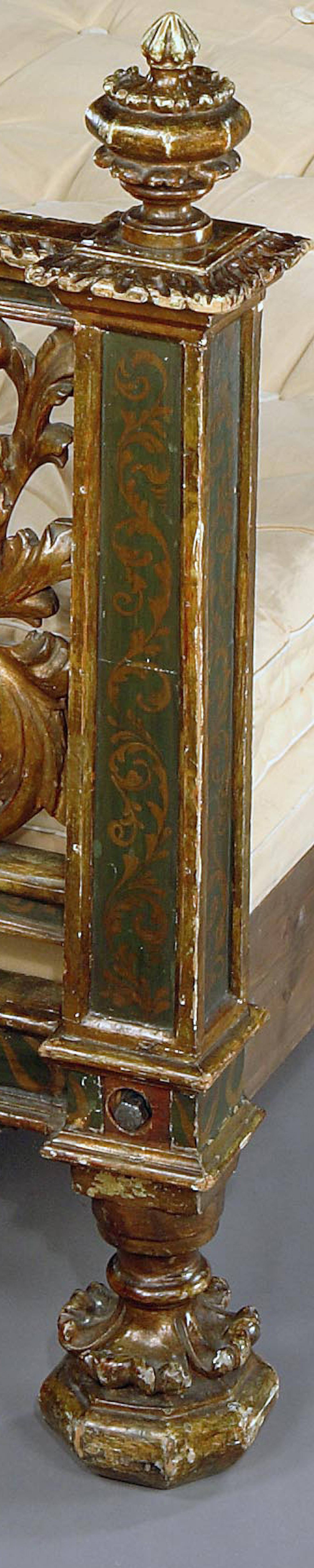 Lit, 19ème siècle, italien, baroque, sculpté, peint, doré, cartouche armorié Bon état - En vente à BUNGAY, SUFFOLK