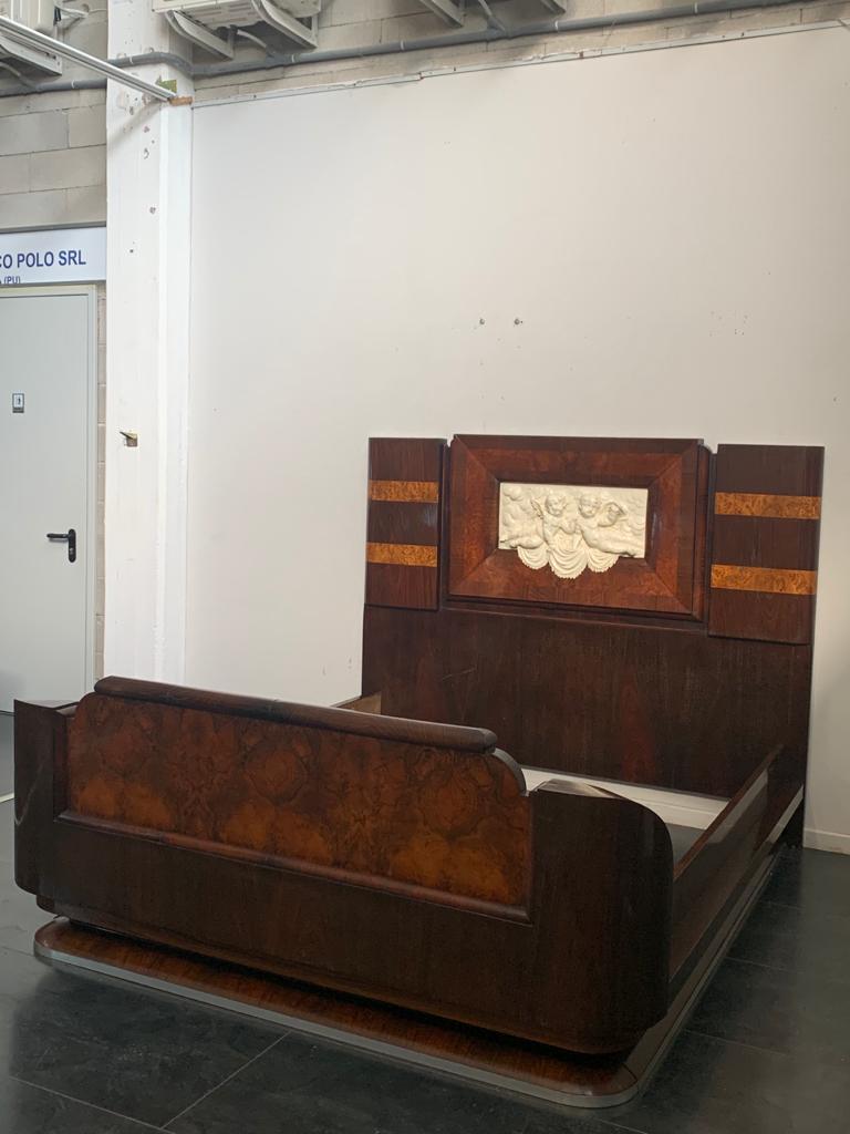 Bed and Bedside Tables in Rosewood, Walnut and Carved Cherubs, 1920s For Sale 9