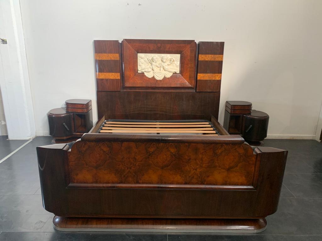 Bed and Bedside Tables in Rosewood, Walnut and Carved Cherubs, 1920s For Sale 9