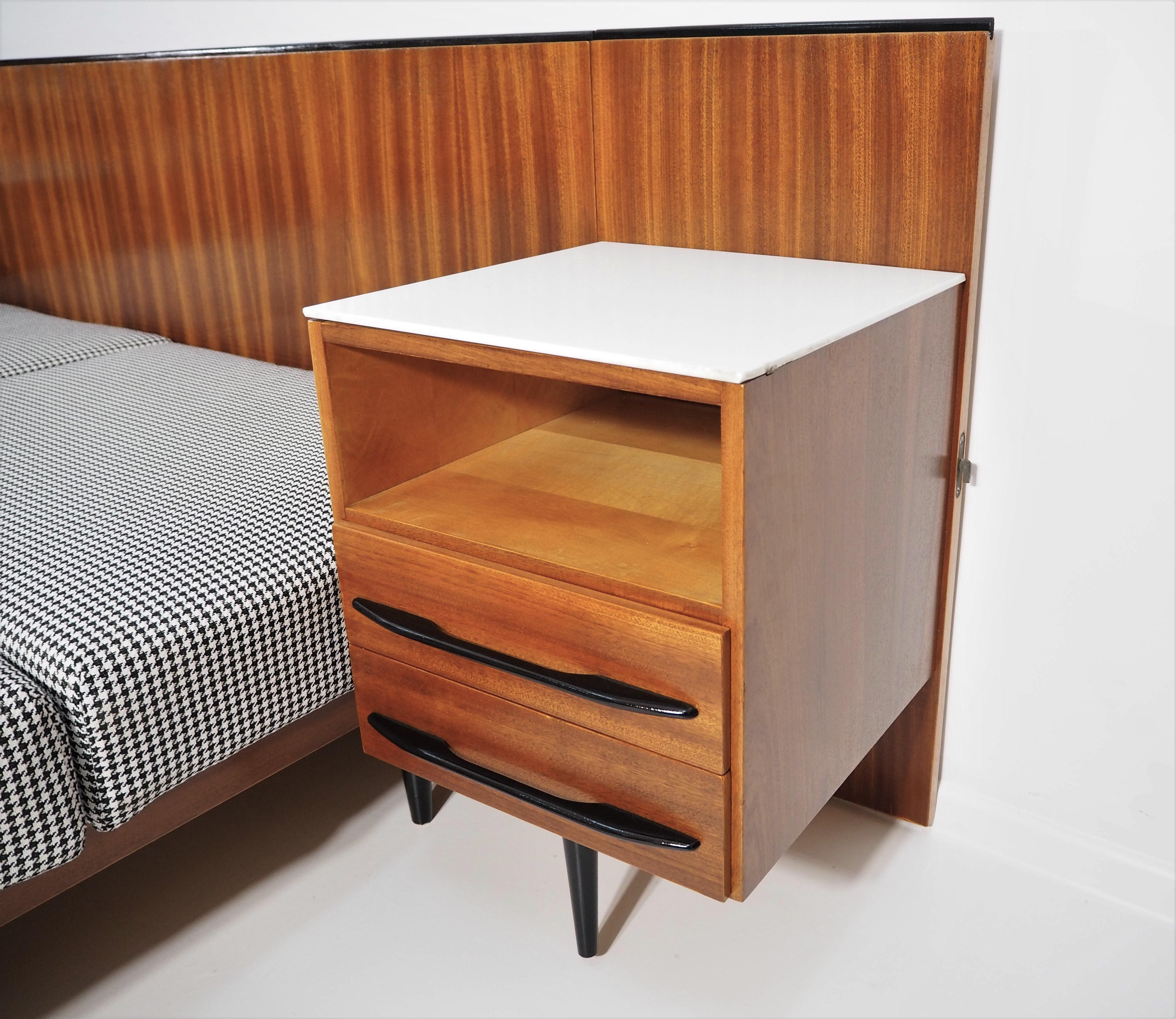 Bed and Desk Set by Jindřich Halabala for UP Závody, 1960s For Sale 4