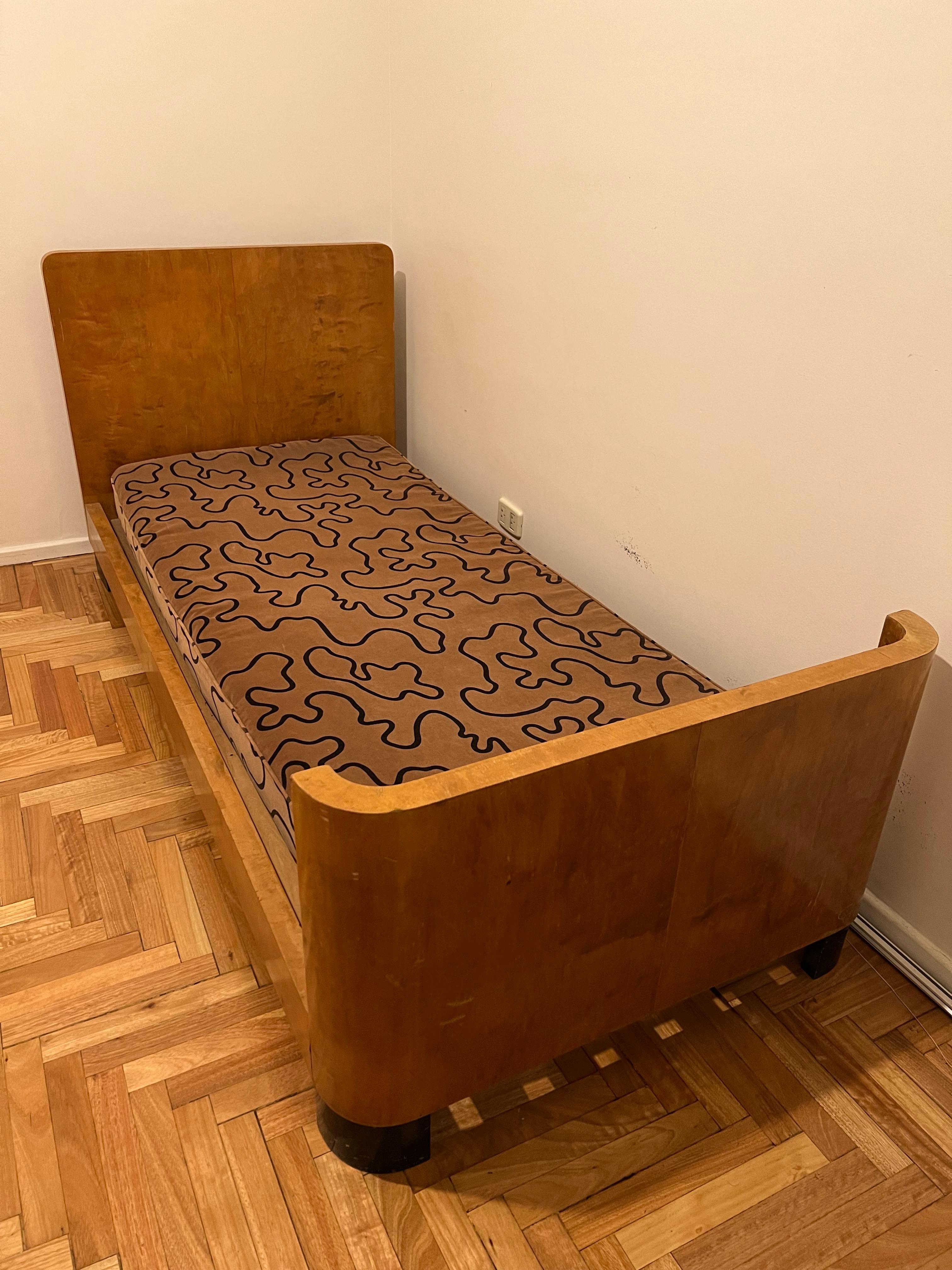 1930 bed