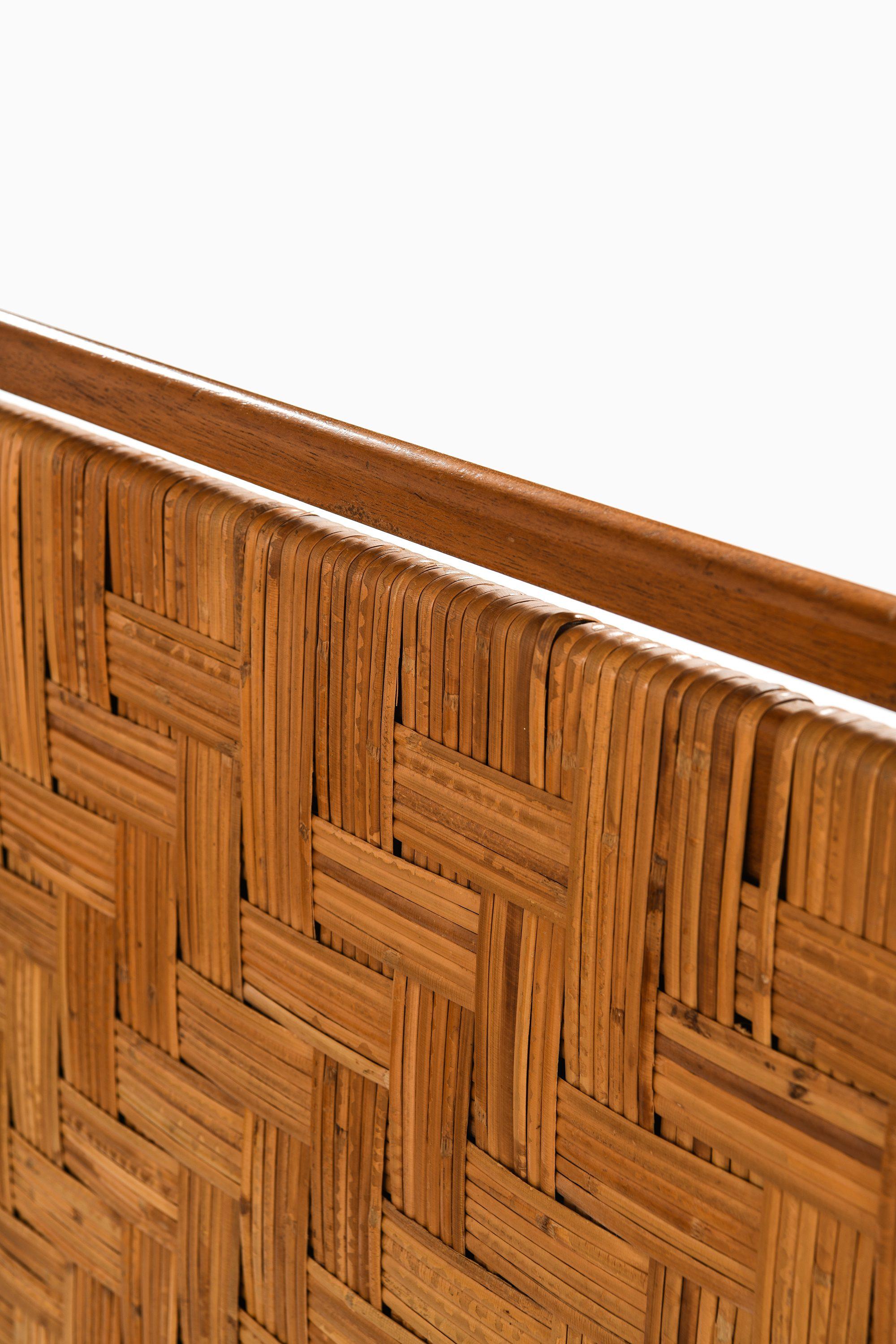 20th Century Bed Frames in Mahogany and Woven Cane by Josef Frank, 1940's For Sale