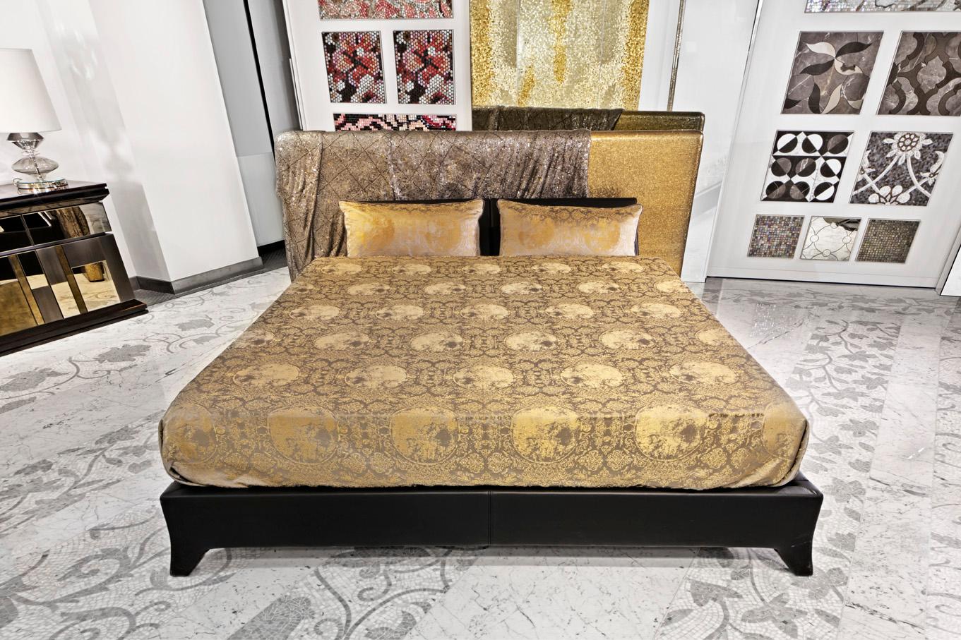 Moderne Tête de lit tête de lit en mosaïque artistique 3D avec base en platine doré et boîte en cuir, ouverte par moteur en vente