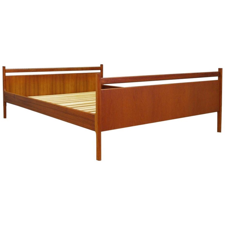 Bed Vintage Danish Design 1960-1970 Retro For Sale at 1stdibs