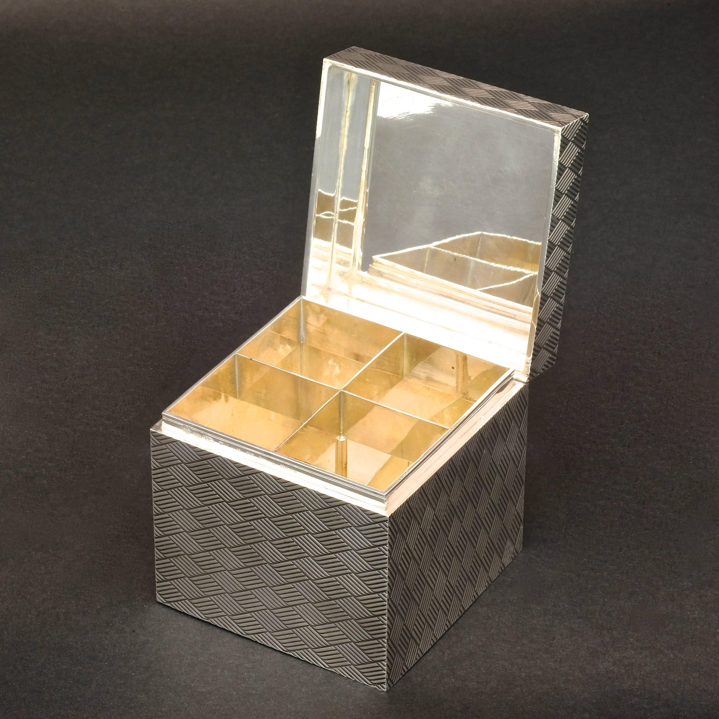 Mid-20th Century Bedetti Italian Sterling Silver Cube Cigarette Box c1960s