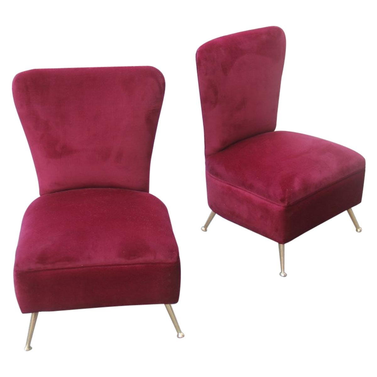 Chaises de chambre à coucher à pieds en velours rouge foncé et pieds en laiton design italien du milieu du siècle dernier Gigi Radice