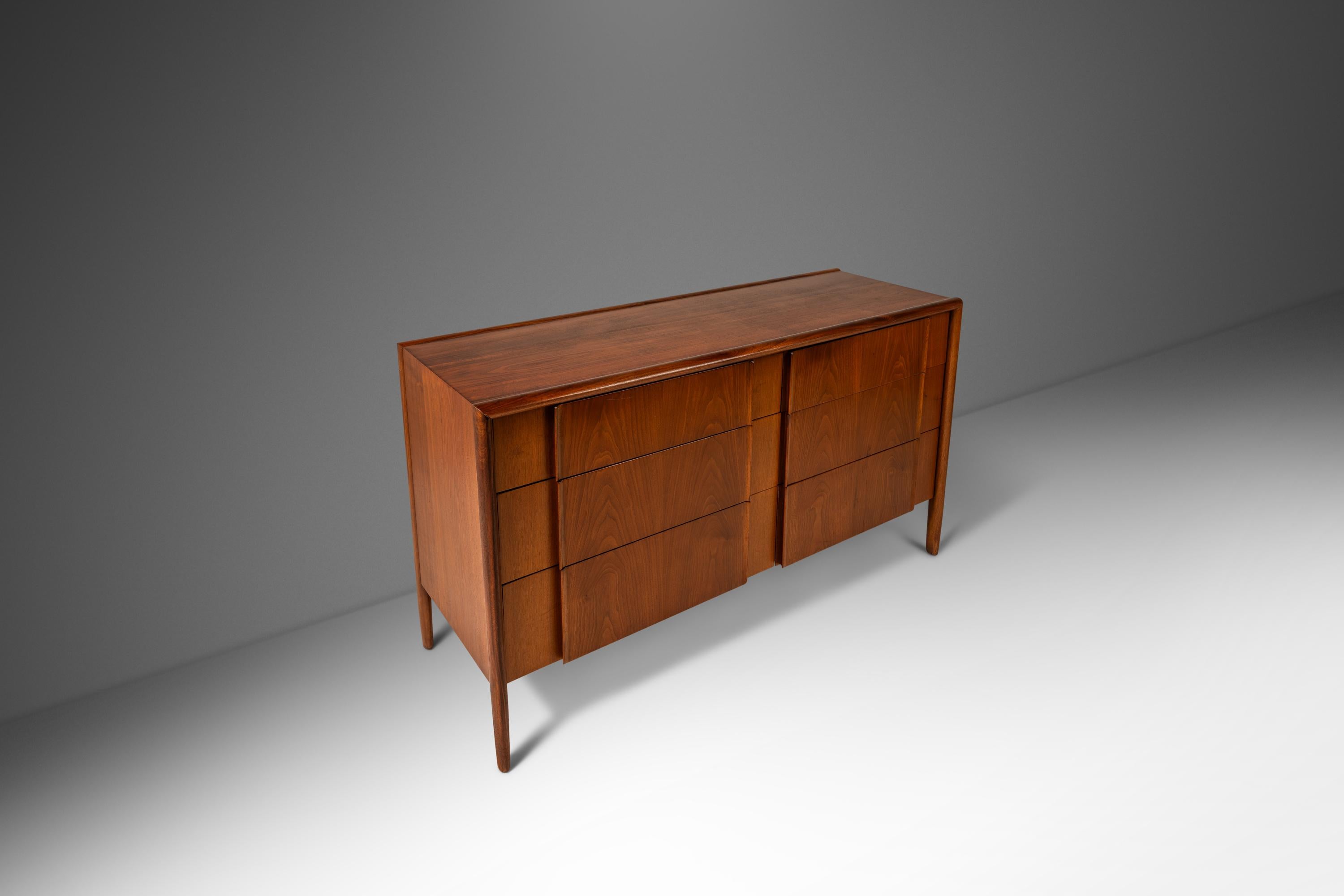 Mid-Century moderno Set di comò da camera da letto di Barney Flagg per Parallele Line di Drexel, USA, 1960 ca. in vendita