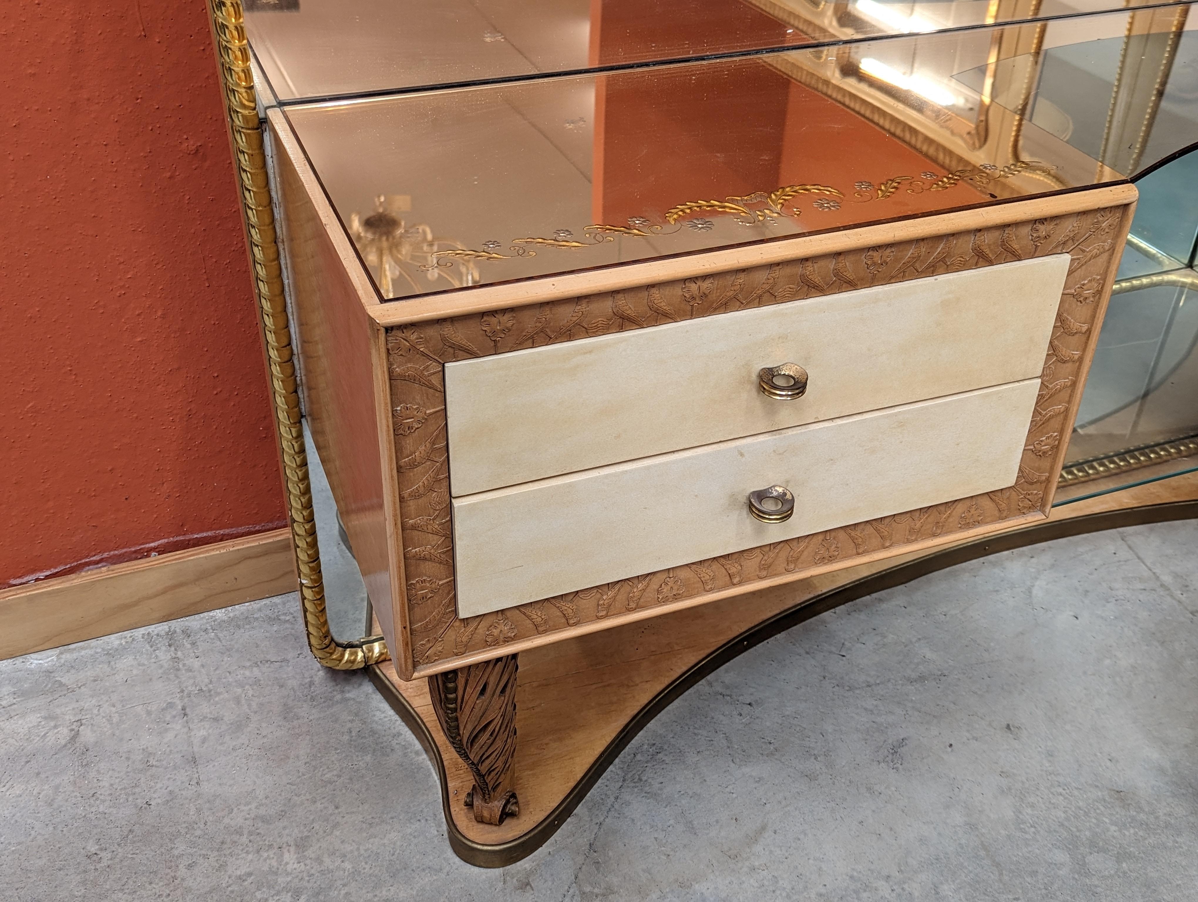 Bedroom Set in Maple and Parchment Attributed to Luigi Colli, 1950s 10