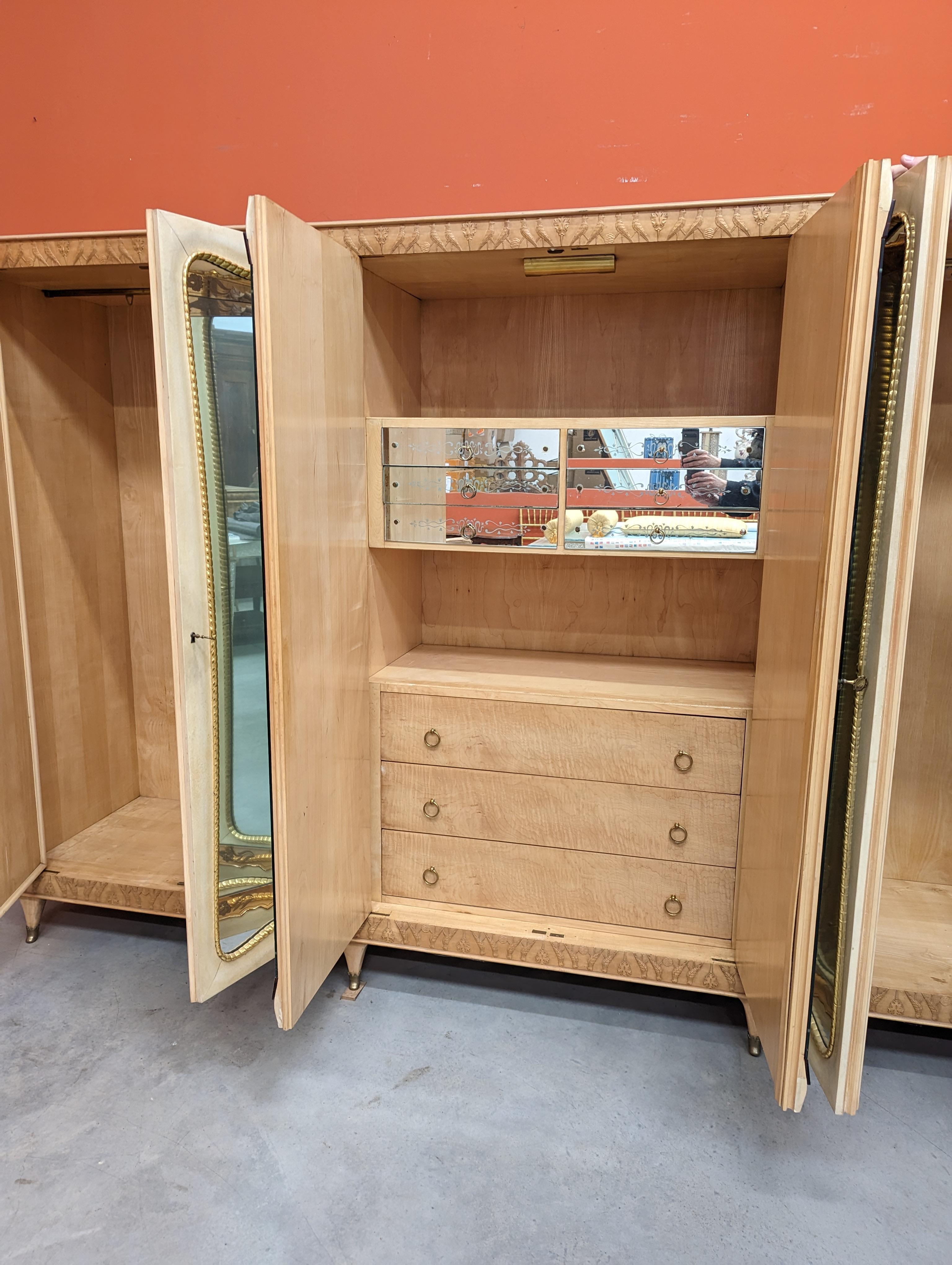 Bedroom Set in Maple and Parchment Attributed to Luigi Colli, 1950s In Good Condition In Traversetolo, IT