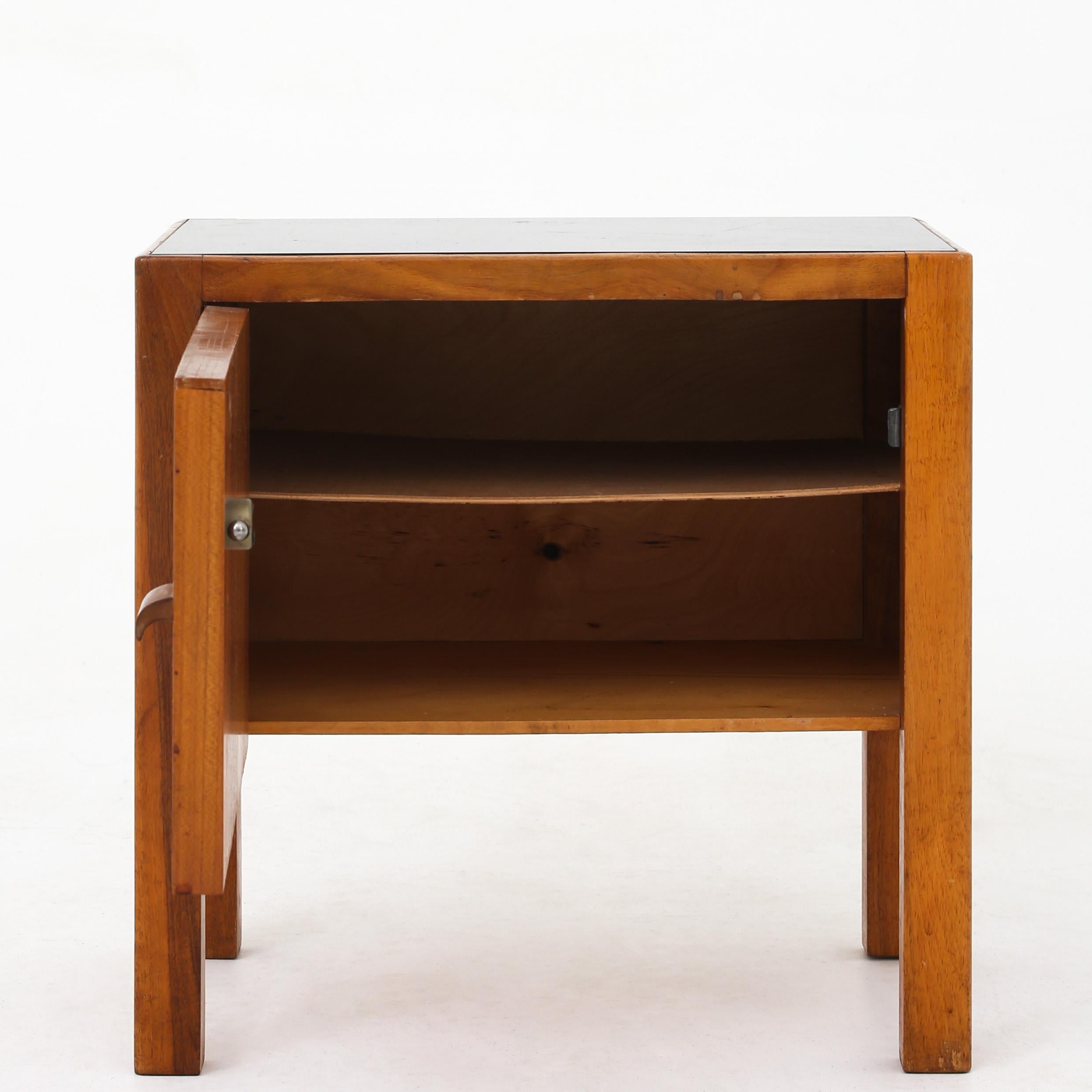 Bedside in Walnut by Søren Willadsen In Good Condition In Copenhagen, DK