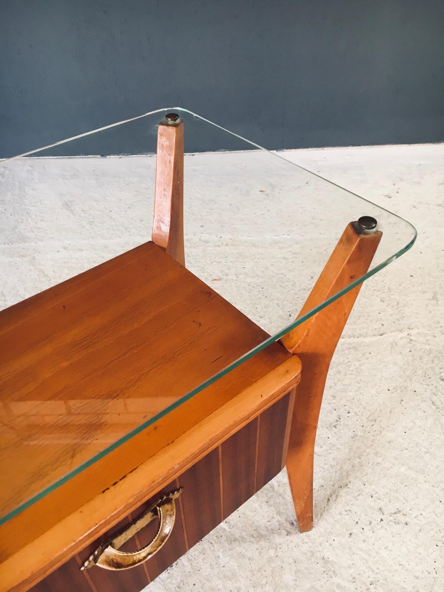 Table de chevet par Gio Ponti pour La Permanente Mobili Cantu, Italie, années 1950 en vente 4