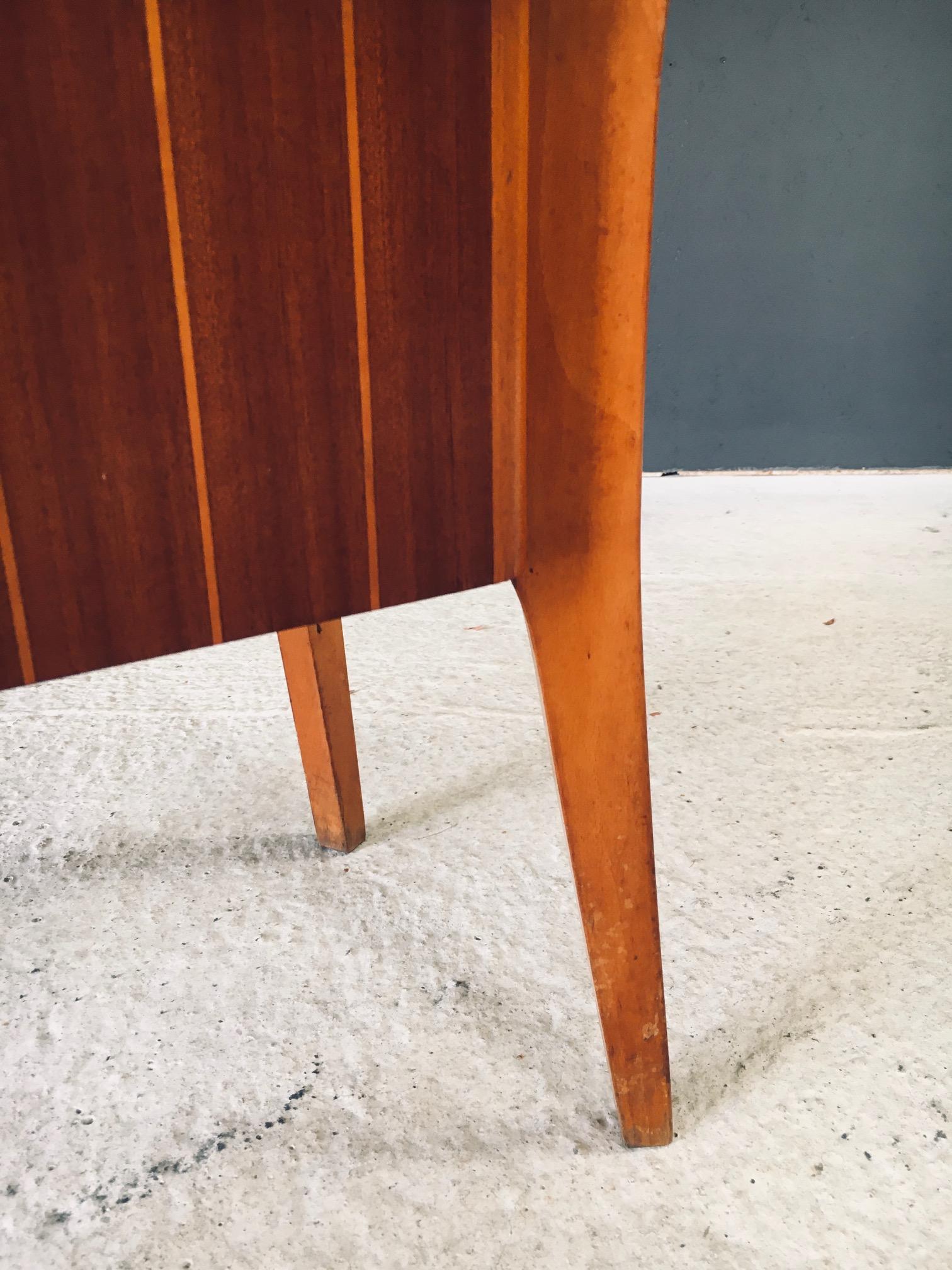 Table de chevet par Gio Ponti pour La Permanente Mobili Cantu, Italie, années 1950 en vente 9