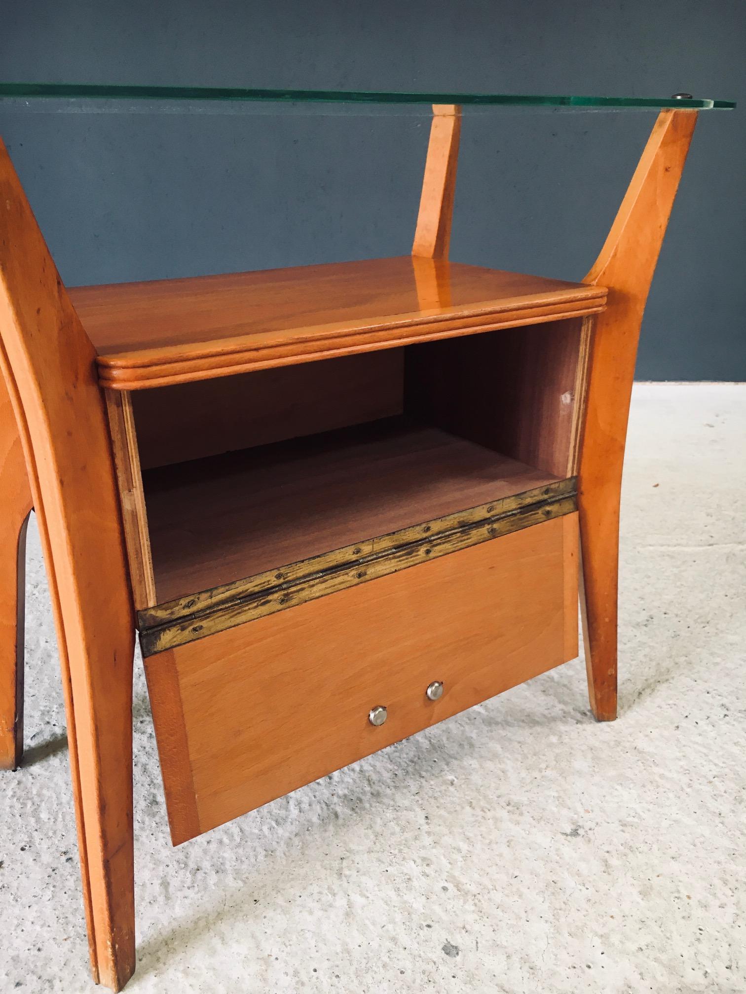 Table de chevet par Gio Ponti pour La Permanente Mobili Cantu, Italie, années 1950 en vente 11