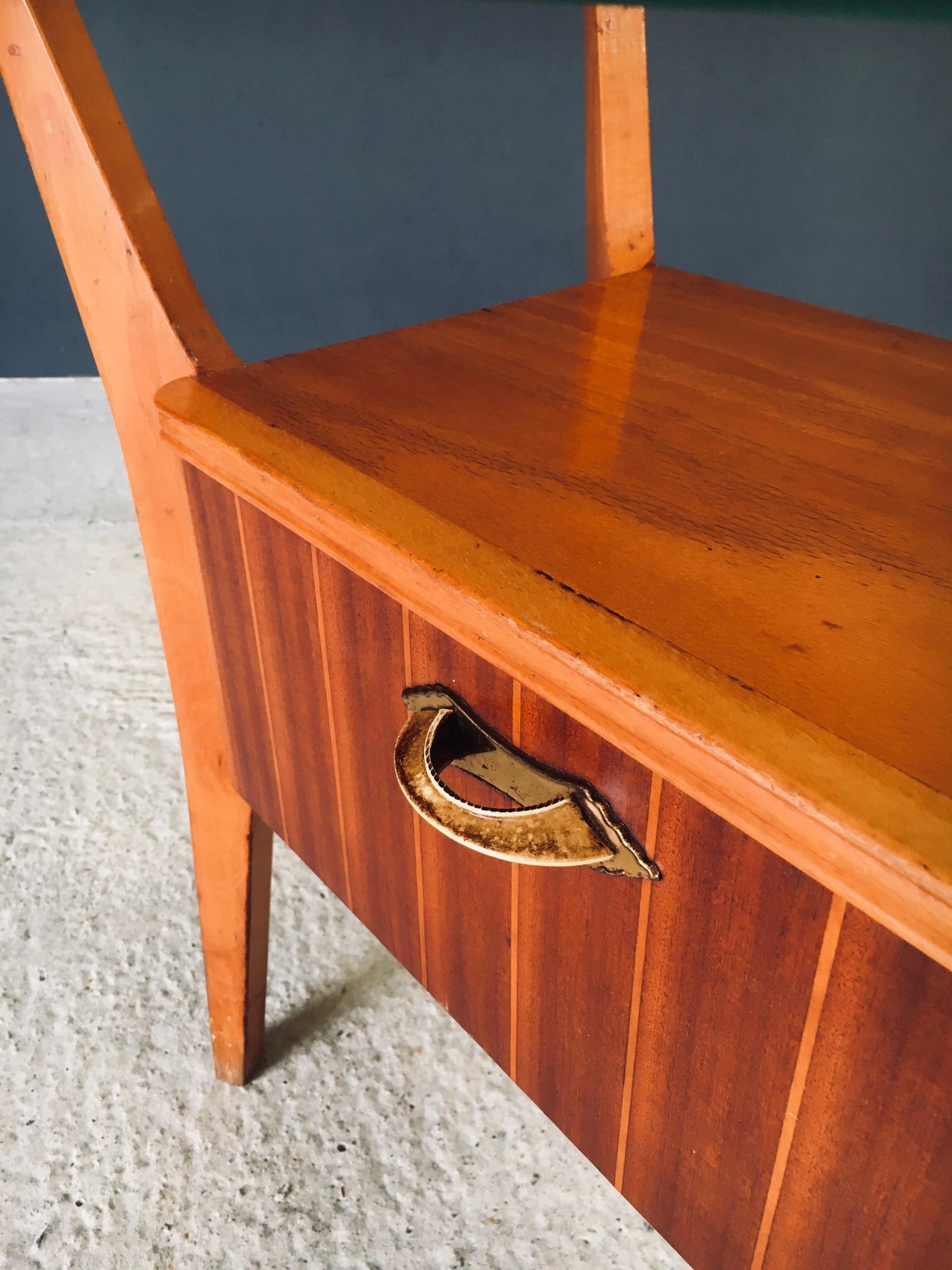 Table de chevet par Gio Ponti pour La Permanente Mobili Cantu, Italie, années 1950 en vente 13