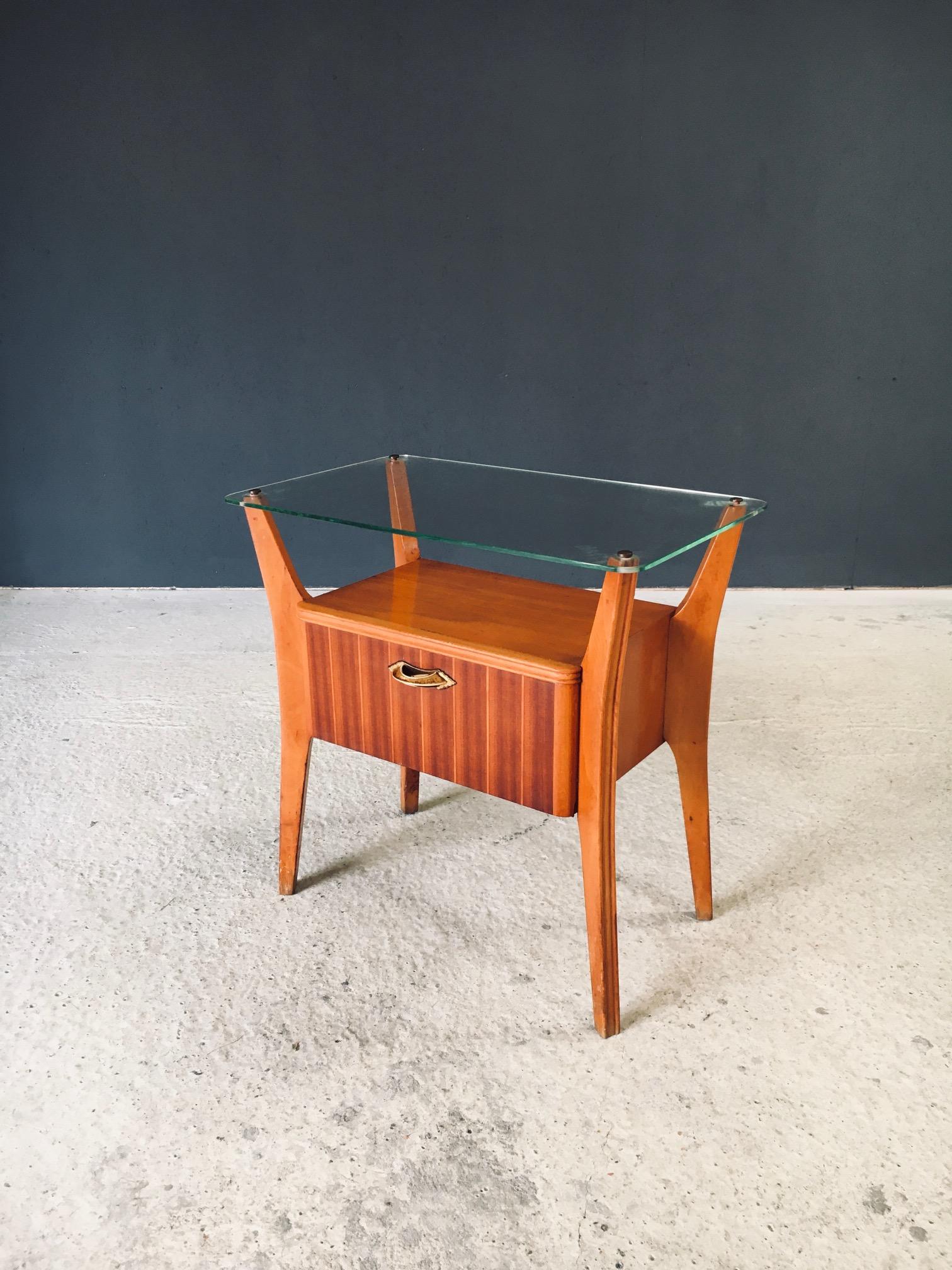 Mid-Century Modern Table de chevet par Gio Ponti pour La Permanente Mobili Cantu, Italie, années 1950 en vente