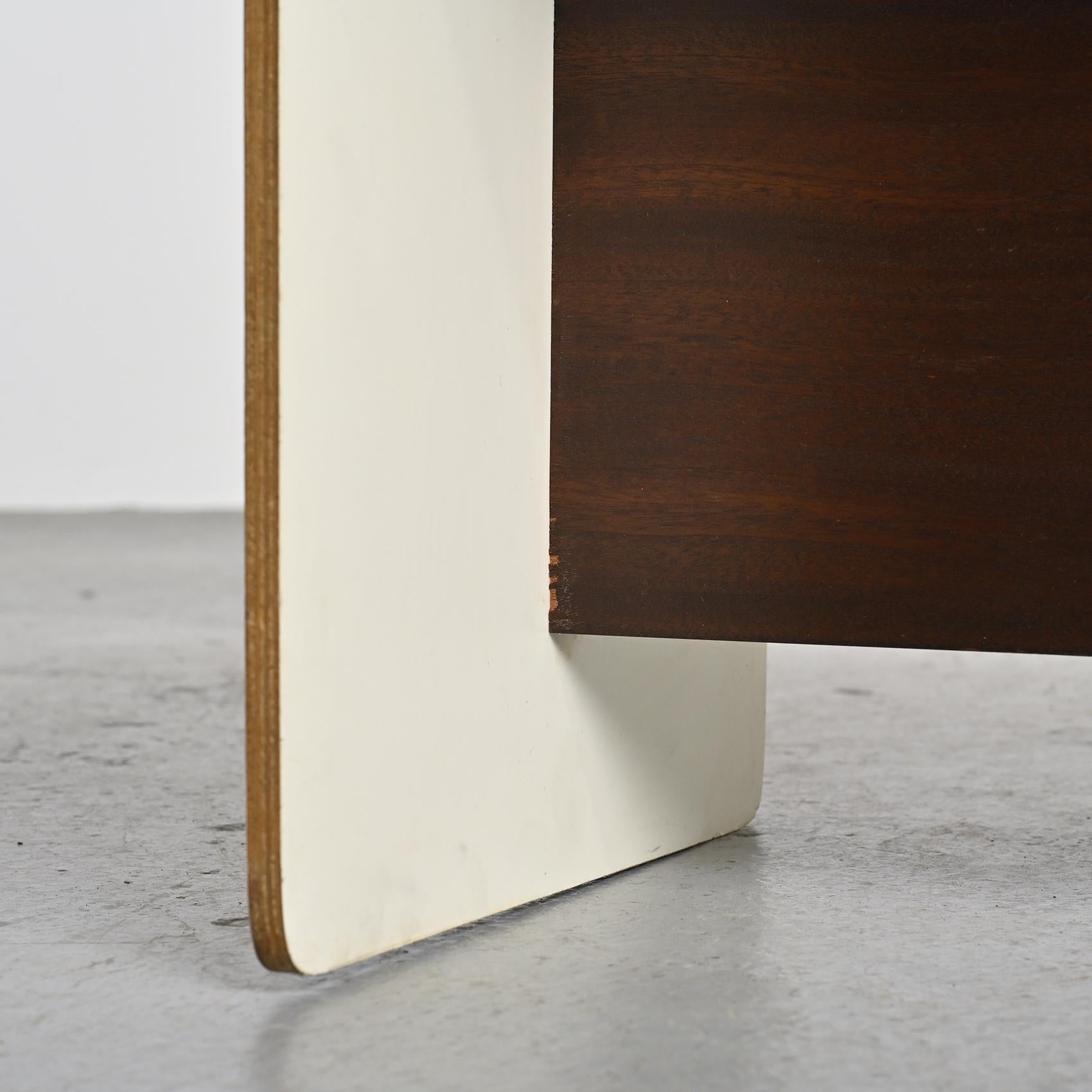 Table de chevet par Pierre Guariche, circa 1968 en vente 2