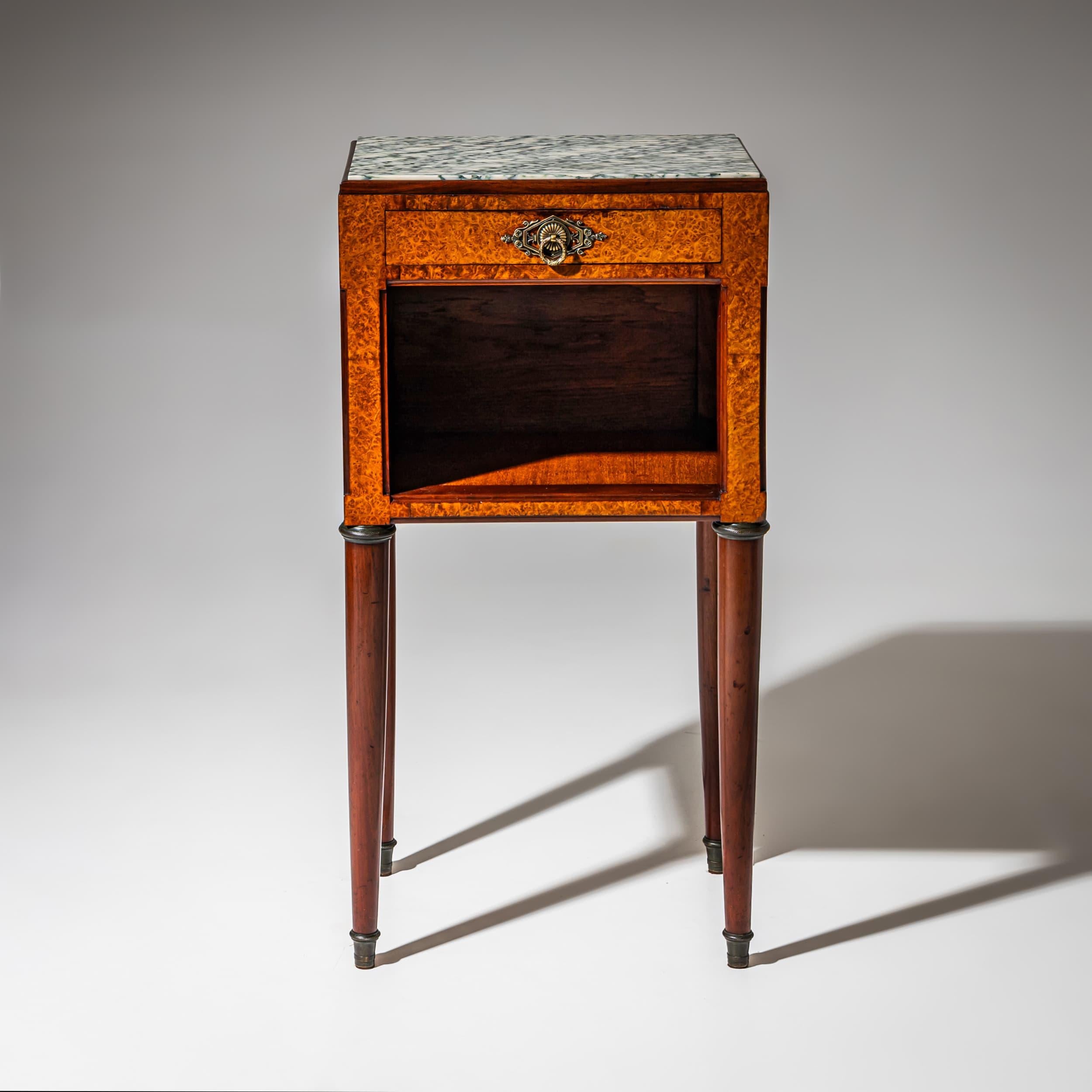 Bedside Table in Louis XVI Style, 20th Century In Excellent Condition For Sale In Greding, DE