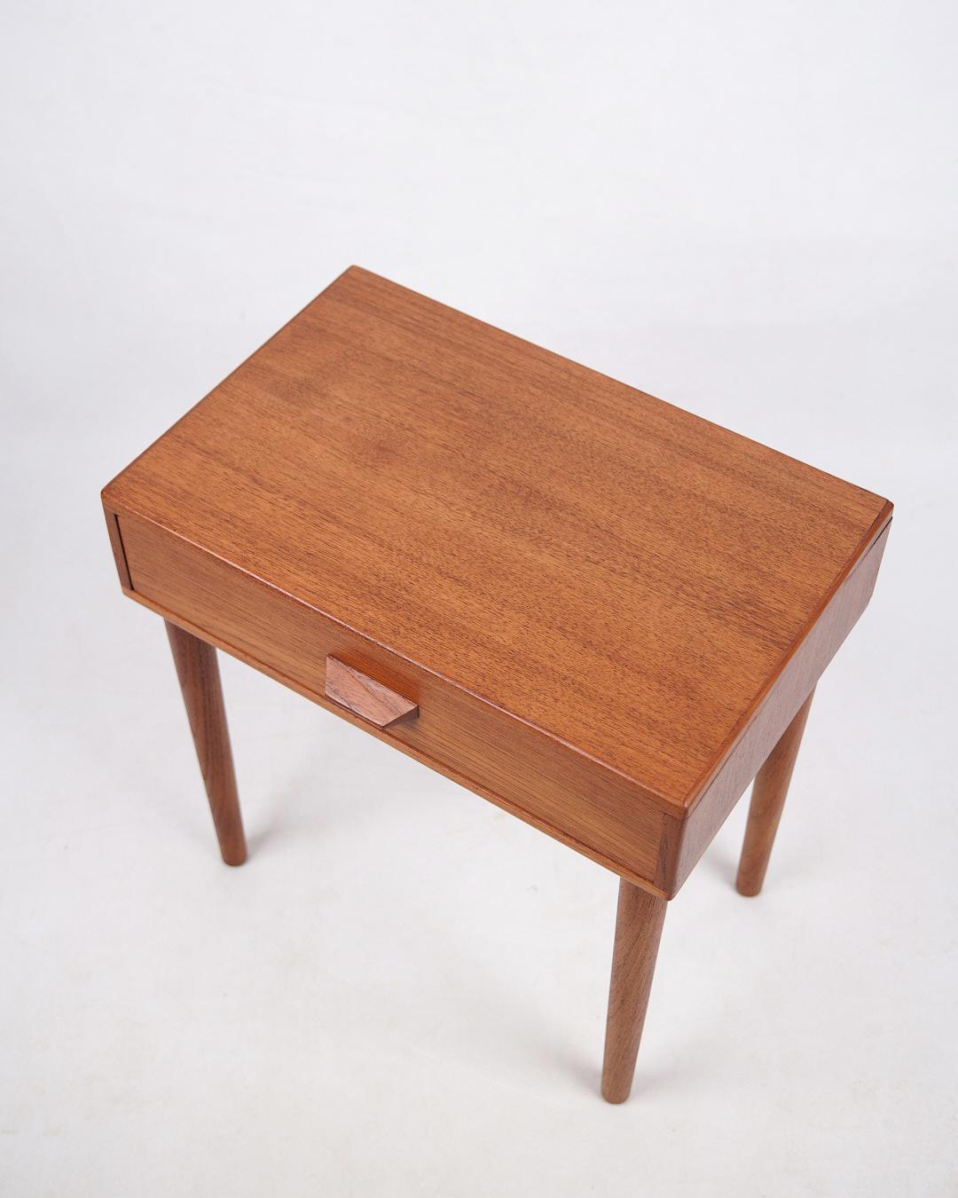 Mid-Century Modern Table de chevet/table d'appoint en teck, design danois des années 1960 en vente