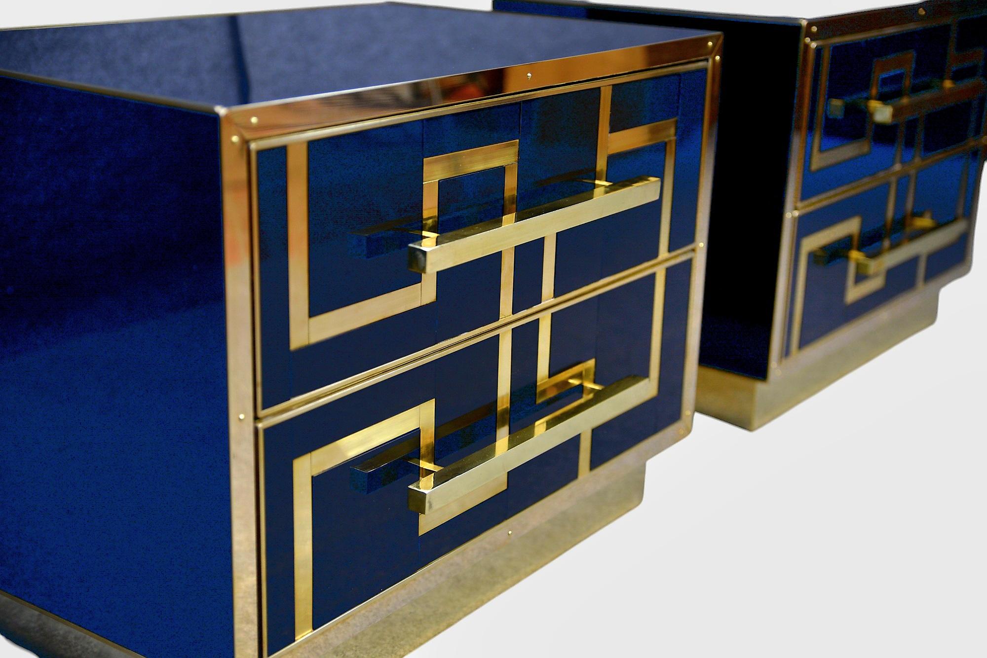 Nachttische für alle, die Blau lieben, handgefertigtes Saphirblau, justfurnituress (Abgeschrägt) im Angebot