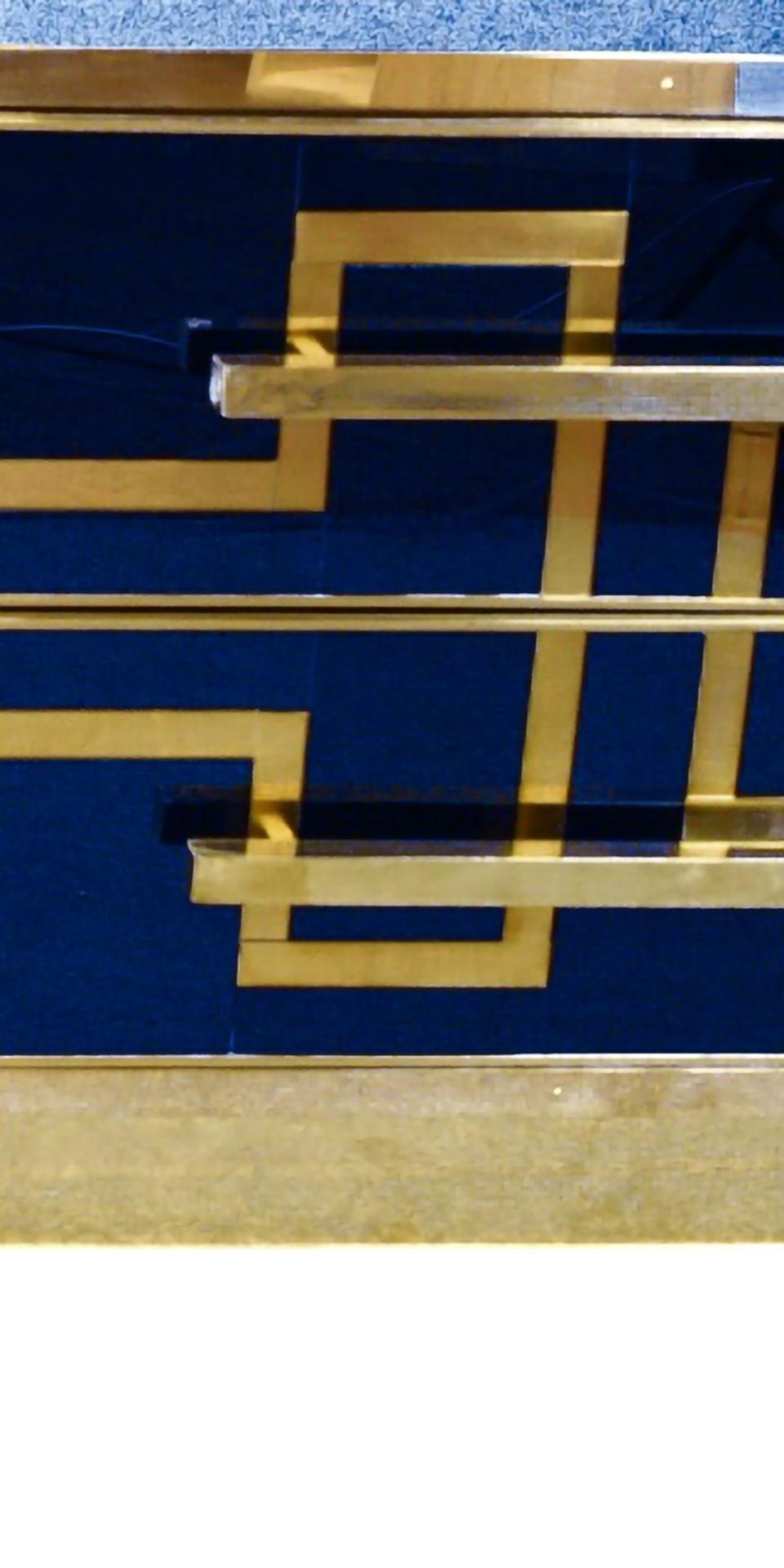 Nachttische für alle, die Blau lieben, handgefertigtes Saphirblau, justfurnituress (Zeitgenössisch) im Angebot