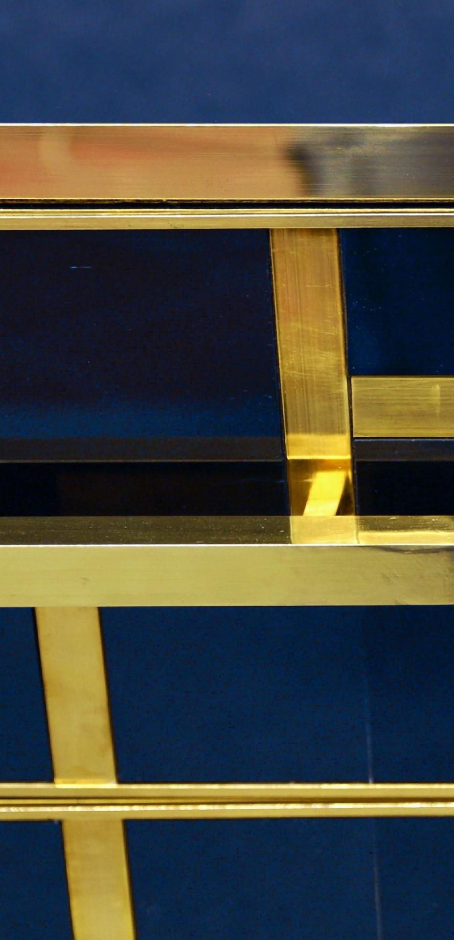 Nachttische für alle, die Blau lieben, handgefertigtes Saphirblau, justfurnituress im Angebot 1