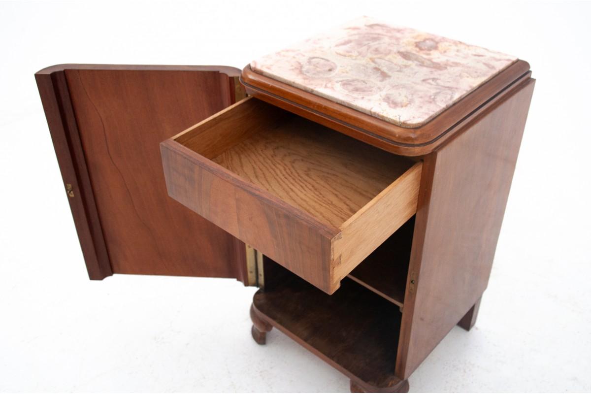 Bedside tables in the Art Deco style, around 1940. In Good Condition For Sale In Chorzów, PL