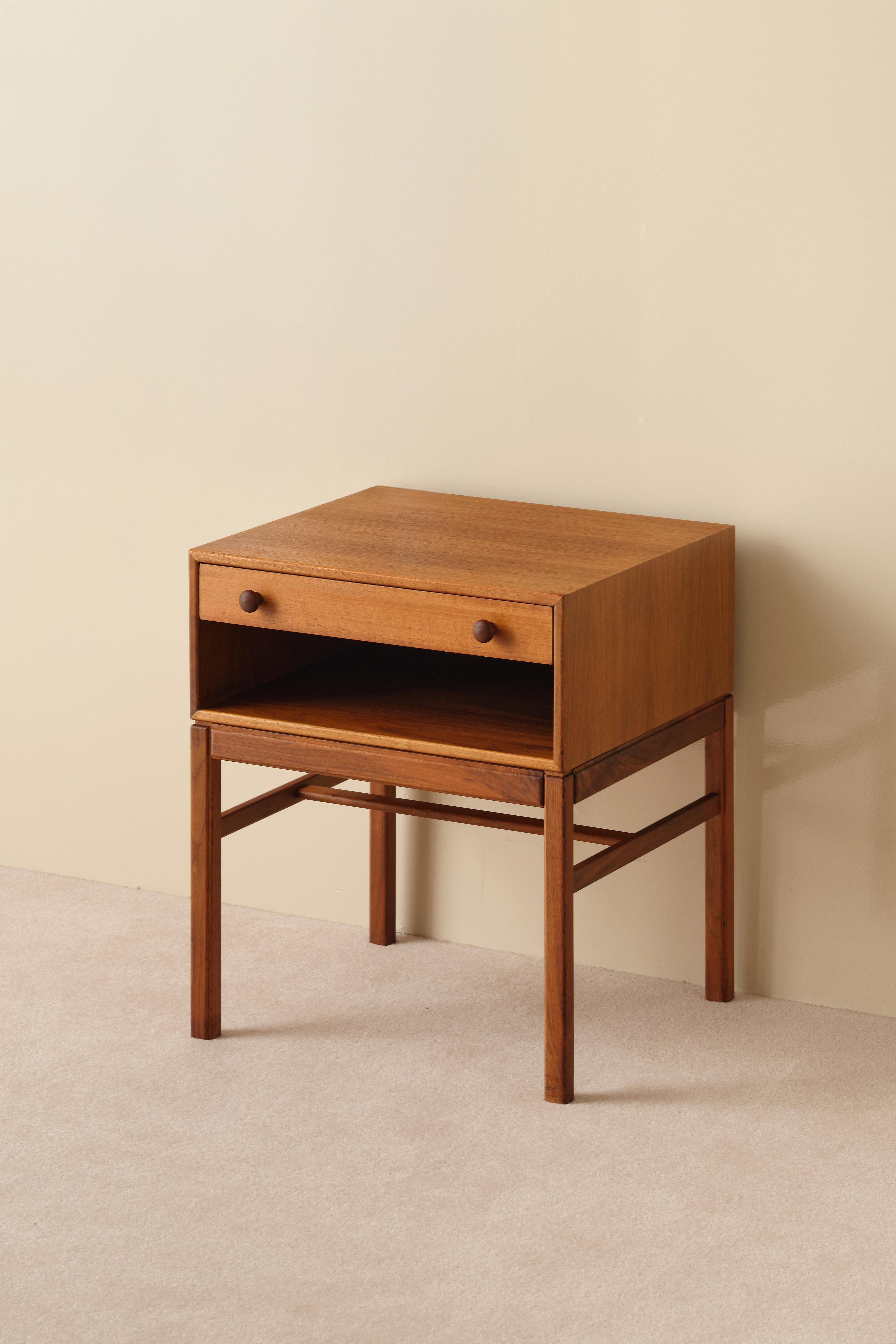 Tables de chevet Modèle 