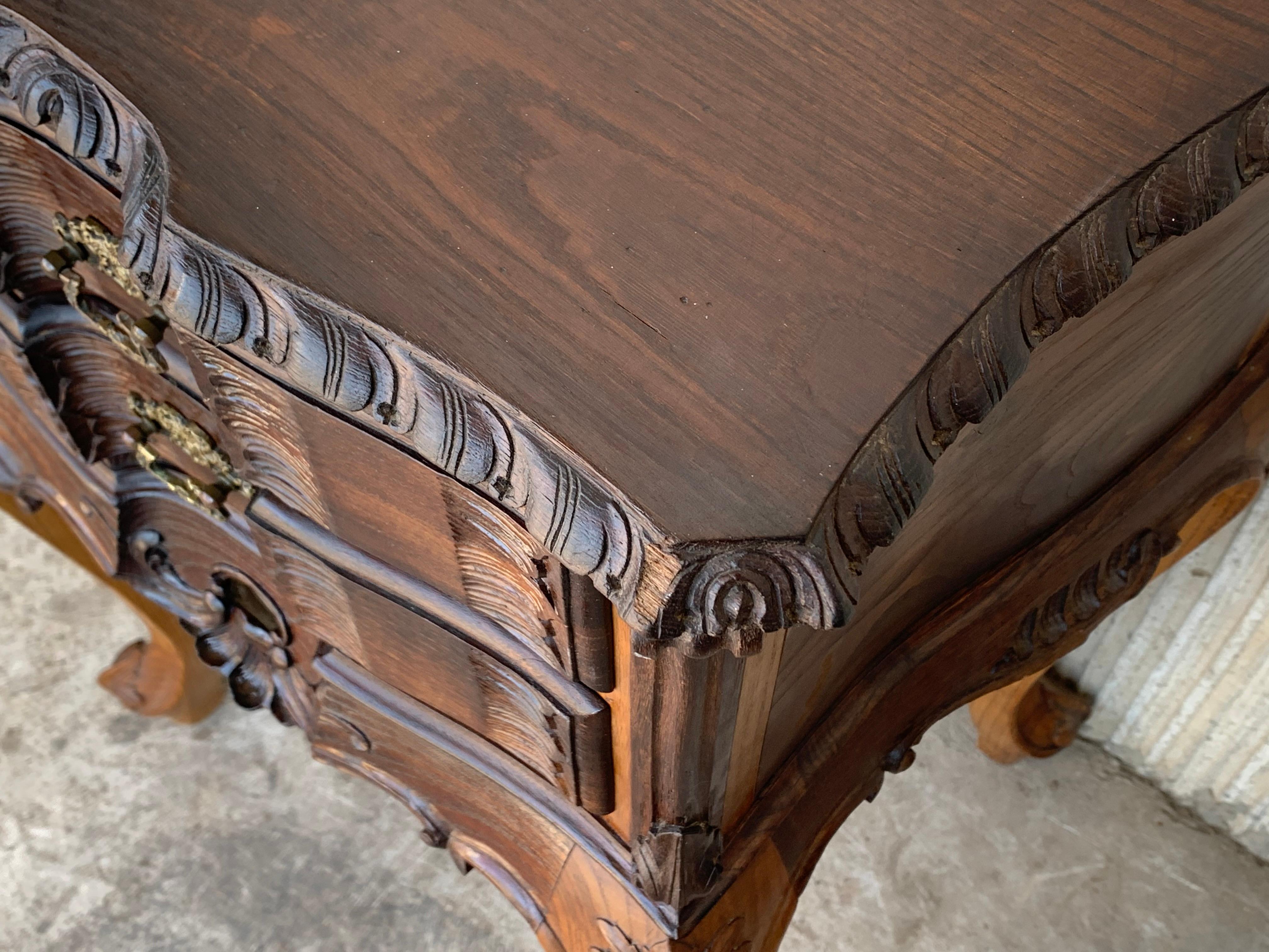 Bedsides Tables with Carved Drawers and Cabriole Legs, France For Sale 2