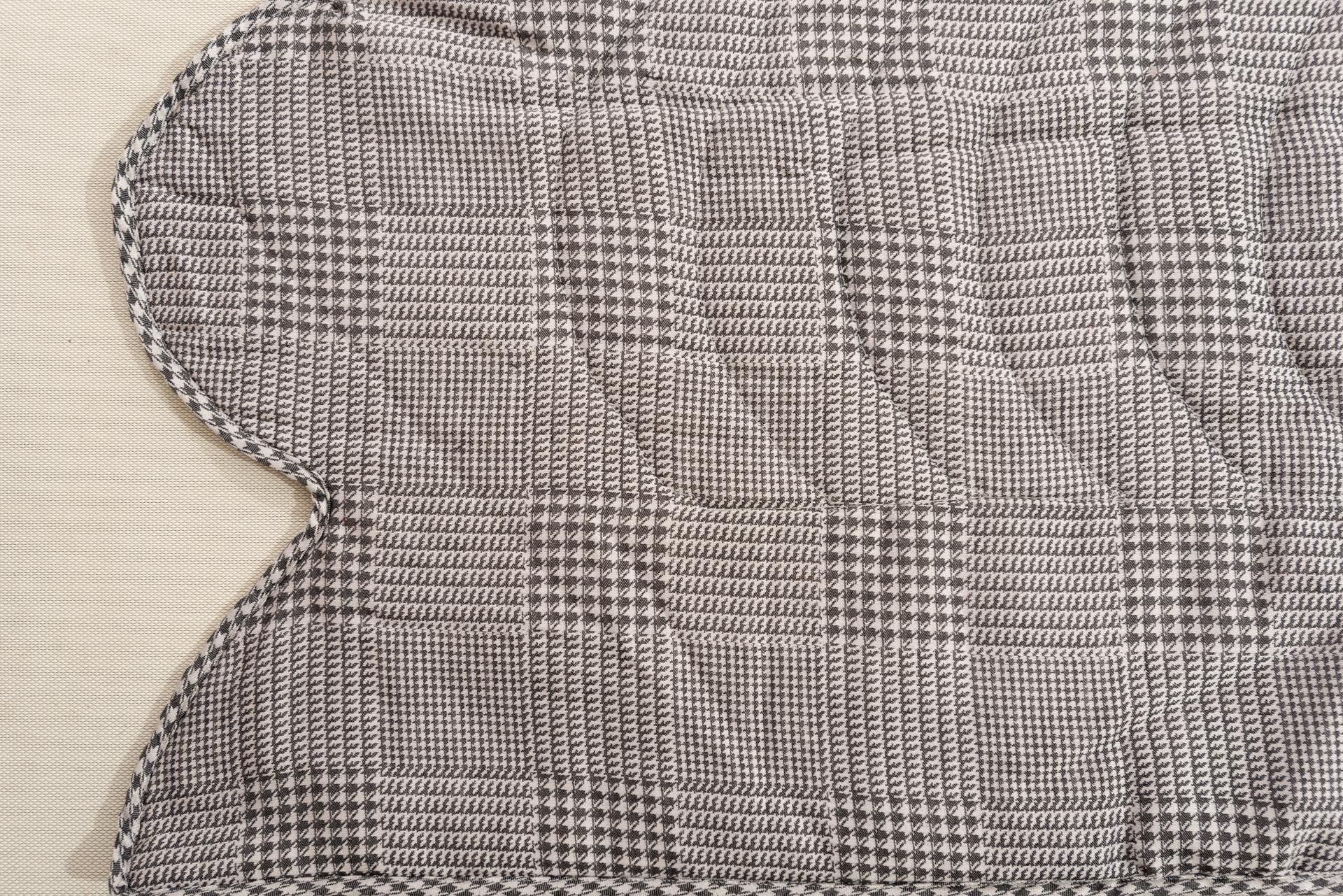 20th Century Bedspread Quilt in Prince of Galles Fabric For Sale