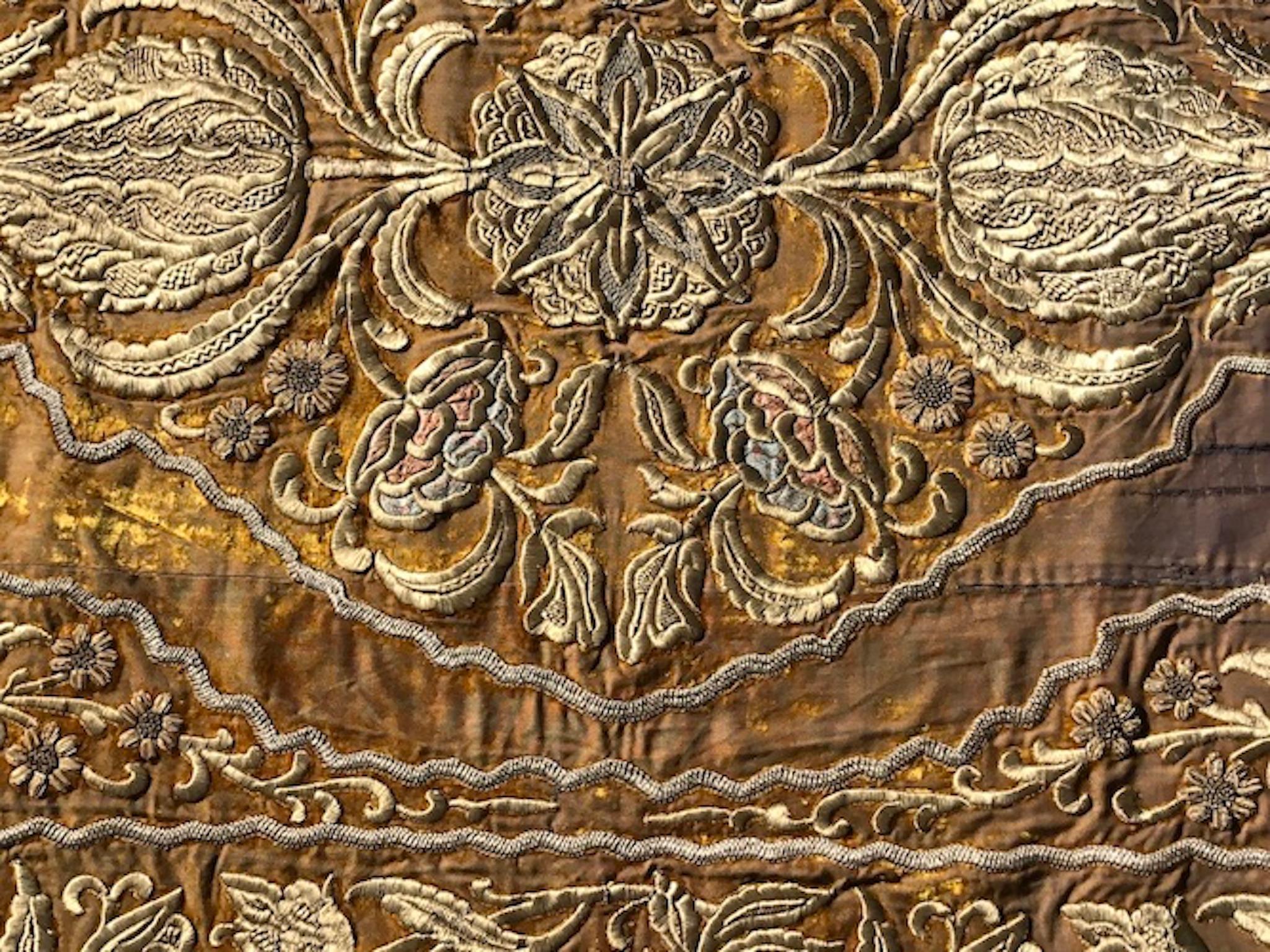 Bettspread TischCloth Gold Threadwork Drahtarbeit Samt Ottomane Barock bestickt im Angebot 5