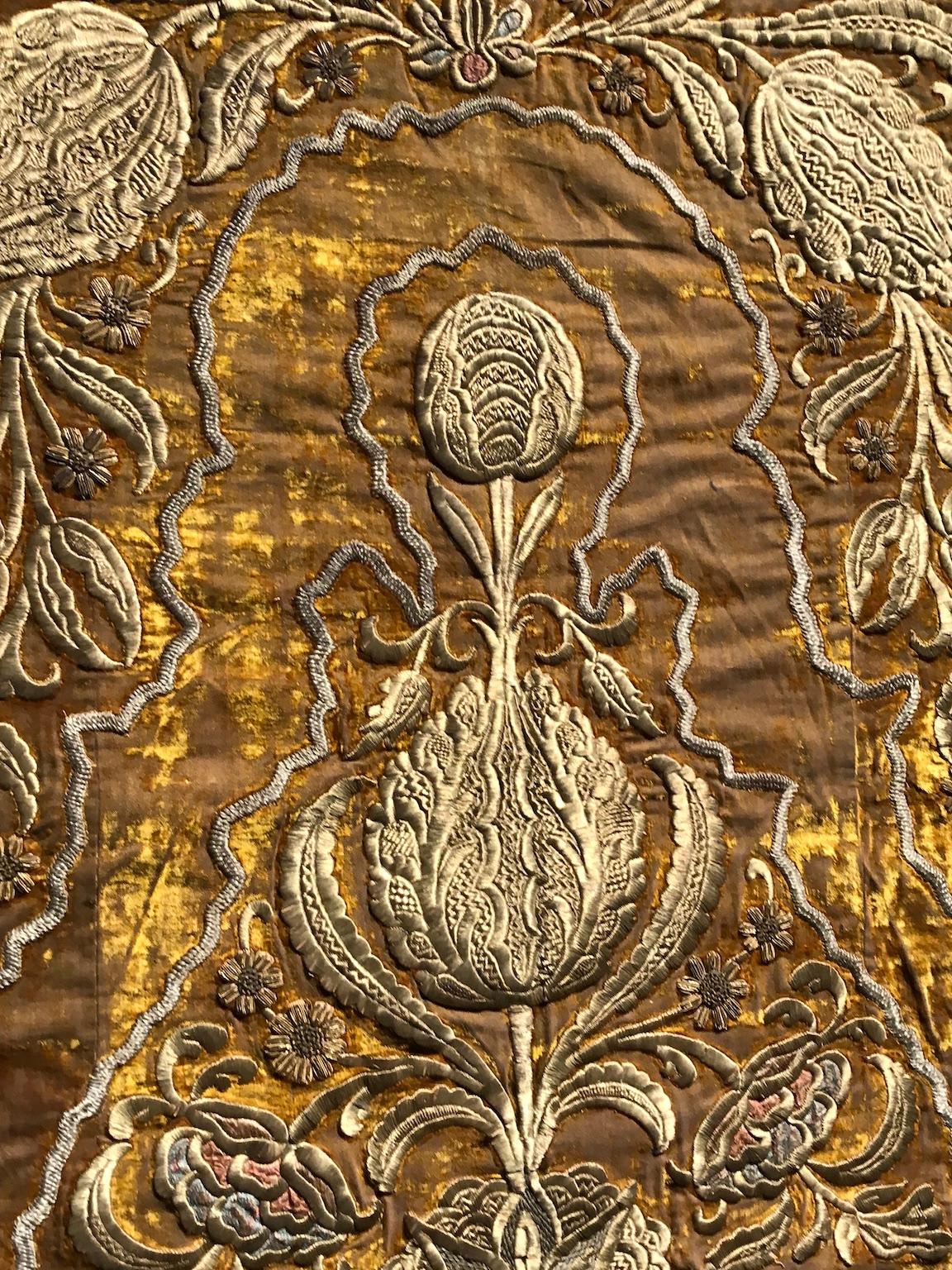 Bettspread TischCloth Gold Threadwork Drahtarbeit Samt Ottomane Barock bestickt im Angebot 6