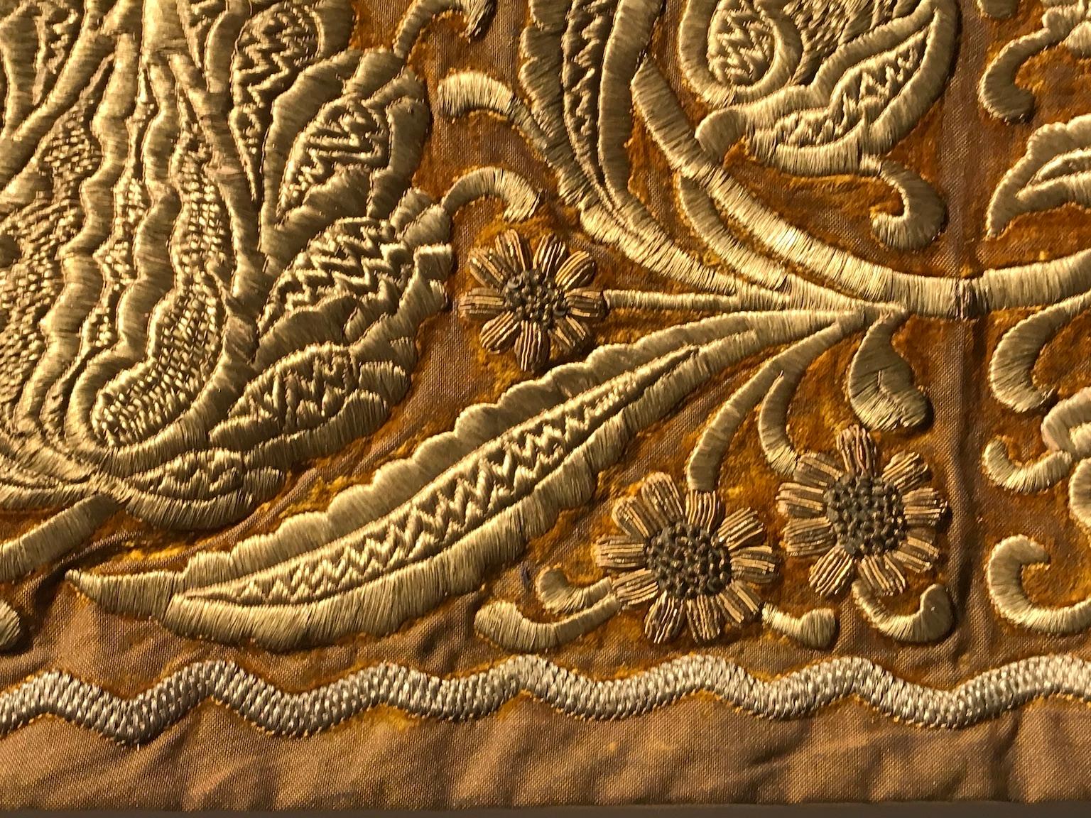 Bettspread TischCloth Gold Threadwork Drahtarbeit Samt Ottomane Barock bestickt im Angebot 3
