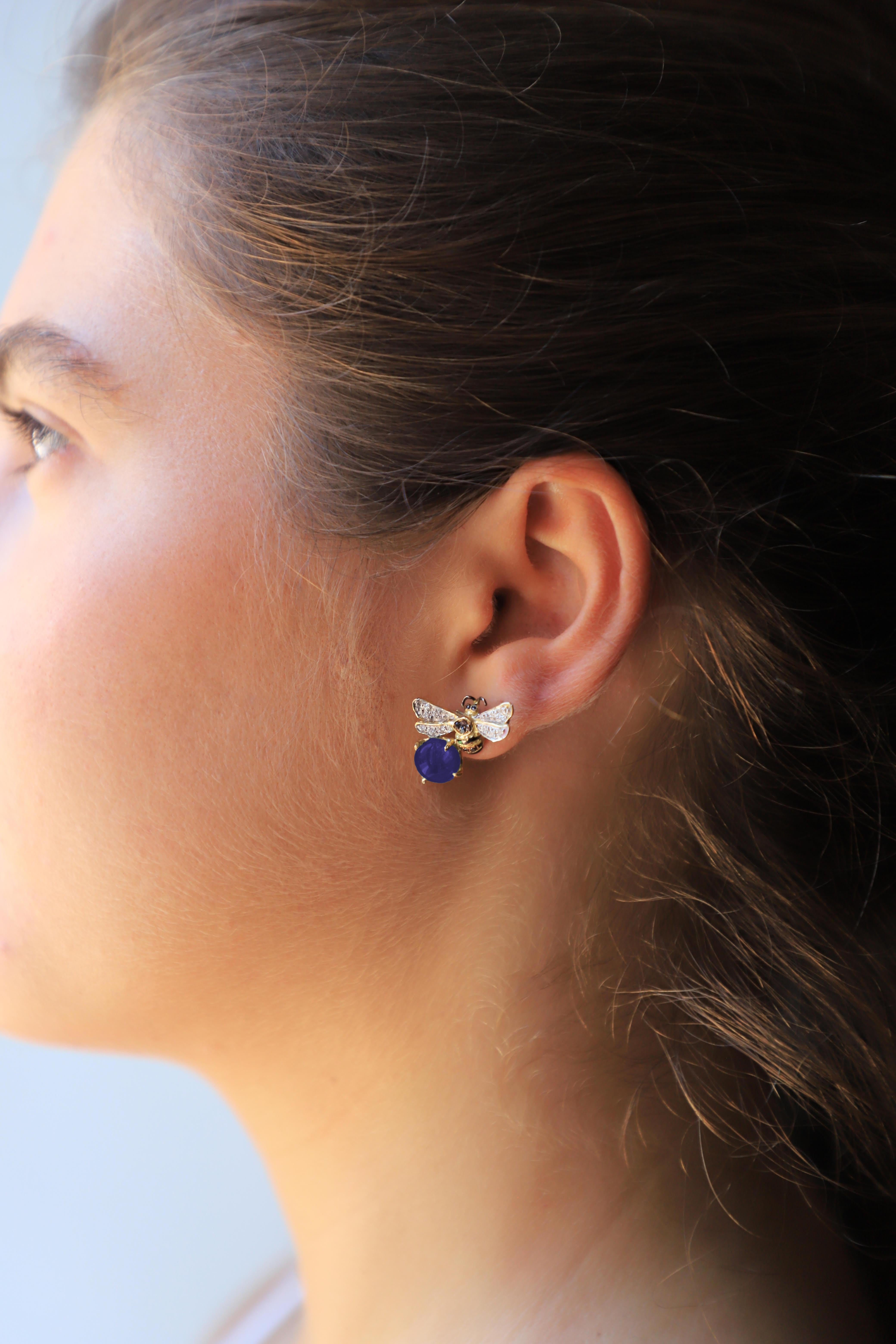 Women's or Men's Bee 18 Karat Gold White & Black Diamonds Indigo Color Iolite Stone Stud Earrings For Sale
