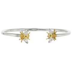 Bee Bangle in 18 karat Gold on Sterling Silver
