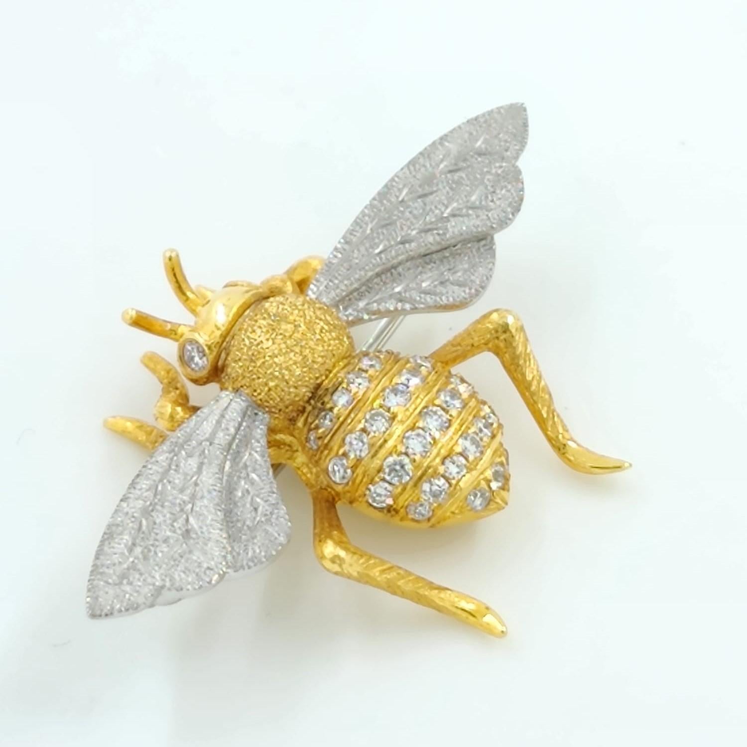 Artisan Bee Brooch Pin in 18 Karat Textured Gold and Diamond 