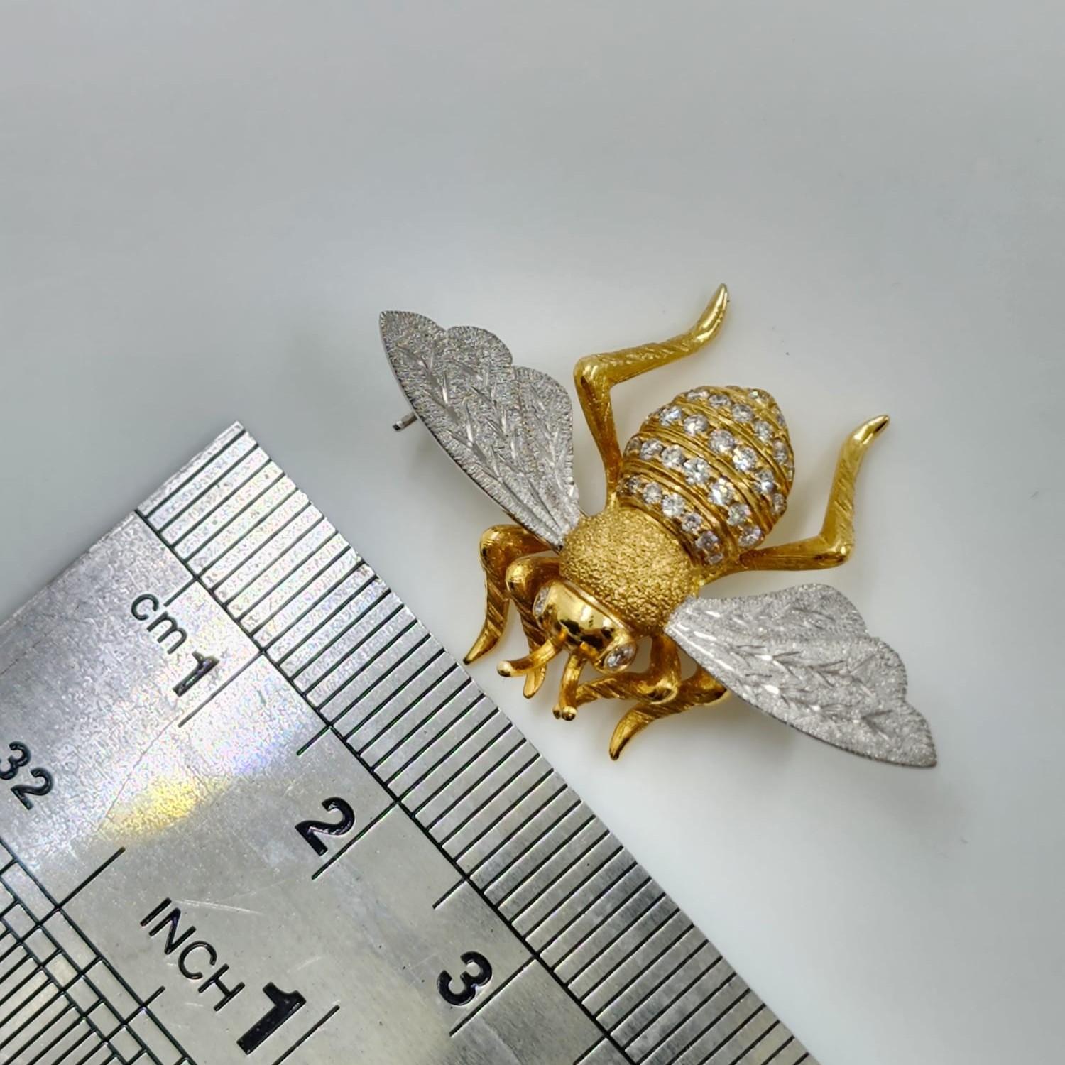 Women's or Men's Bee Brooch Pin in 18 Karat Textured Gold and Diamond 