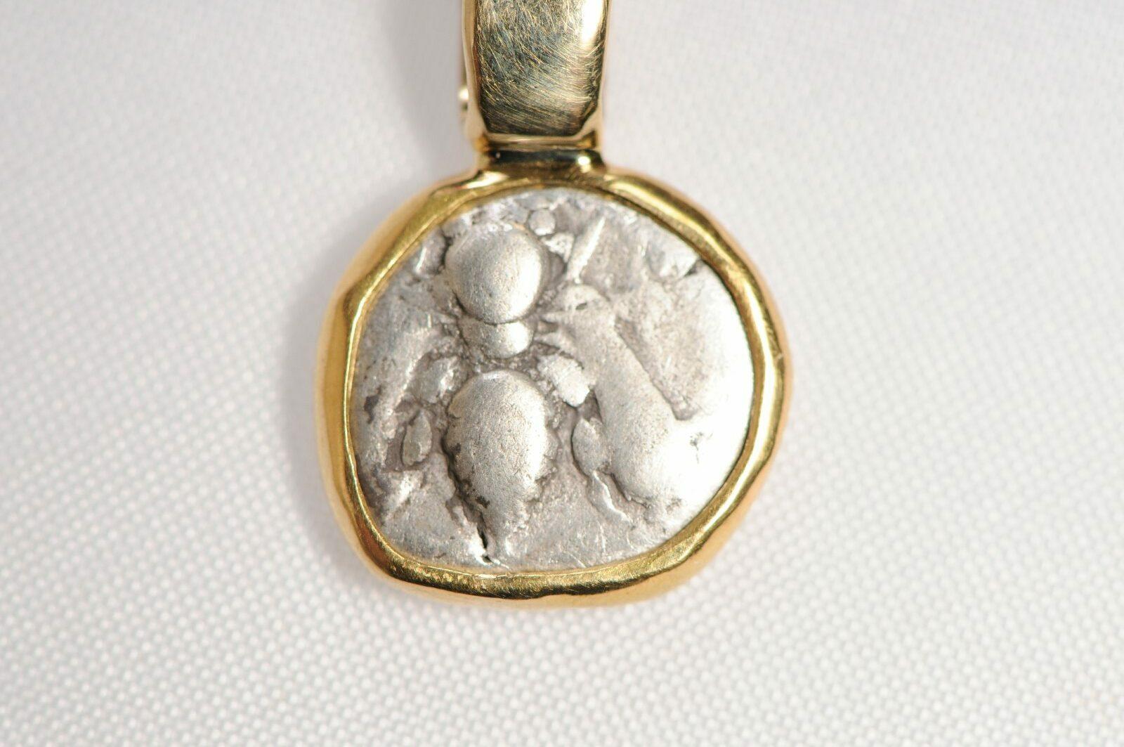 Classical Greek Bee Coin Pendant in 18K gold For Sale