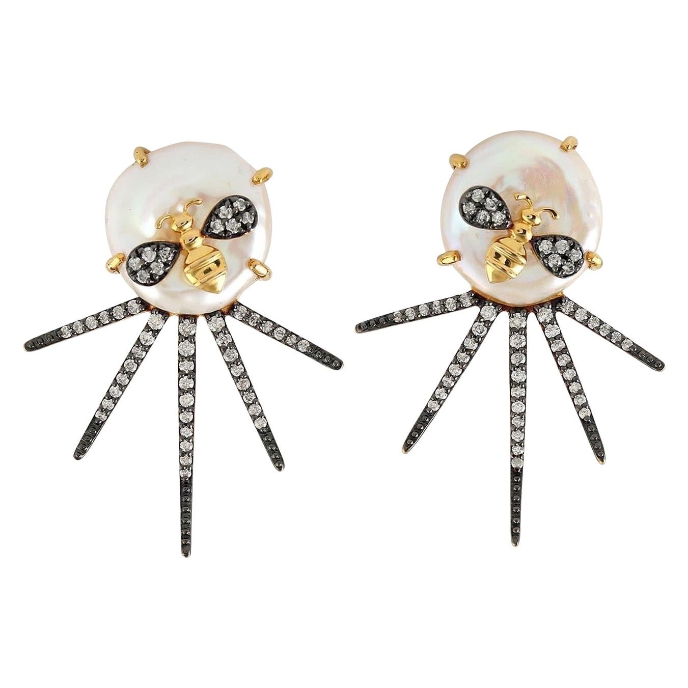 Bee Diamond 18 Karat Gold Spike Stud Earrings