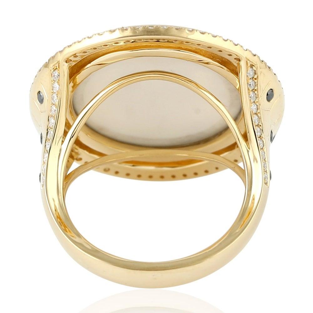 For Sale:  Bee Diamond Enamel Hand Painted 18 Karat Gold Ring 4