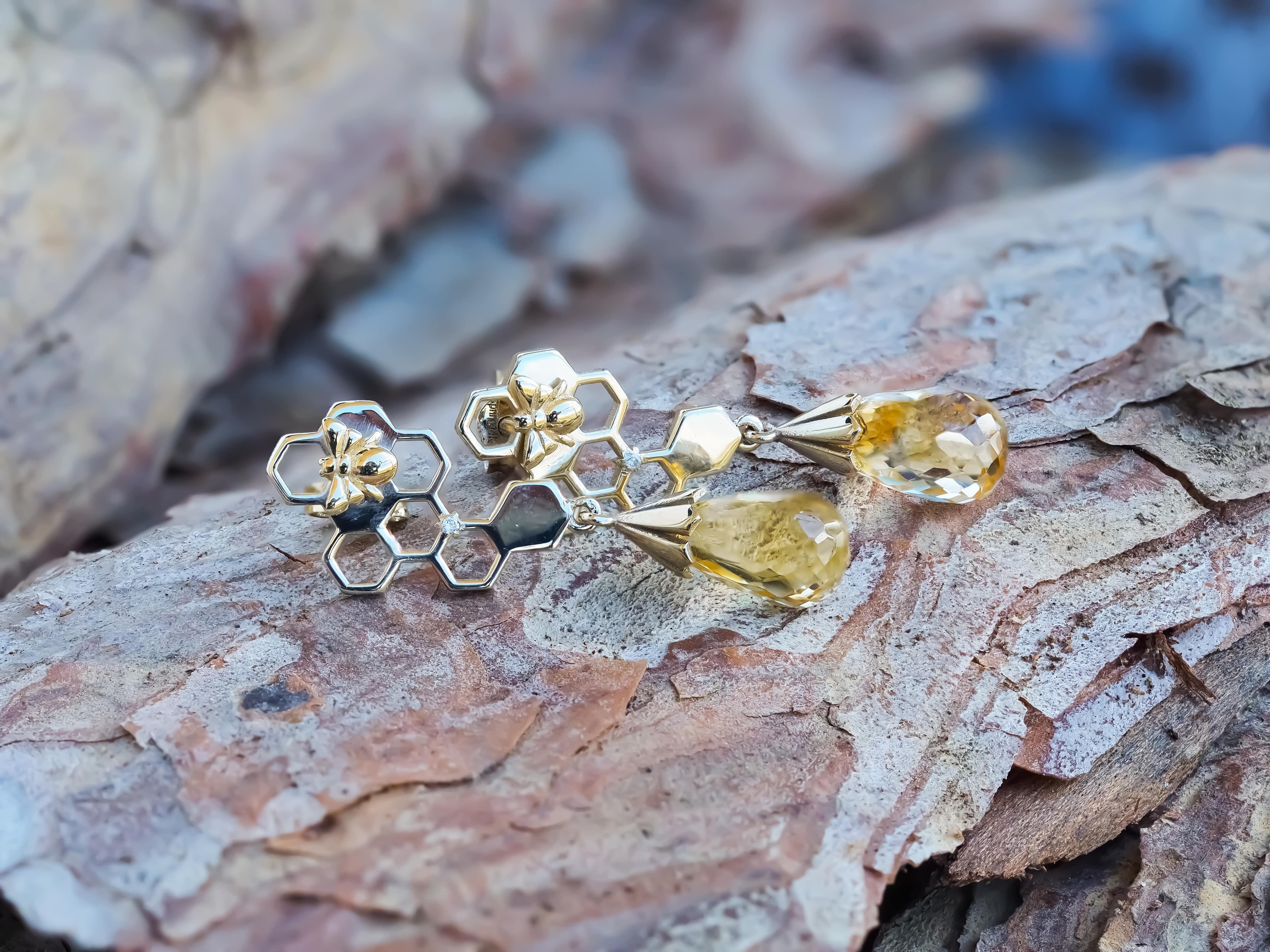 Bee on Honeycomb 14k Gold Studs Earrings with with Citrines Briolettes 4