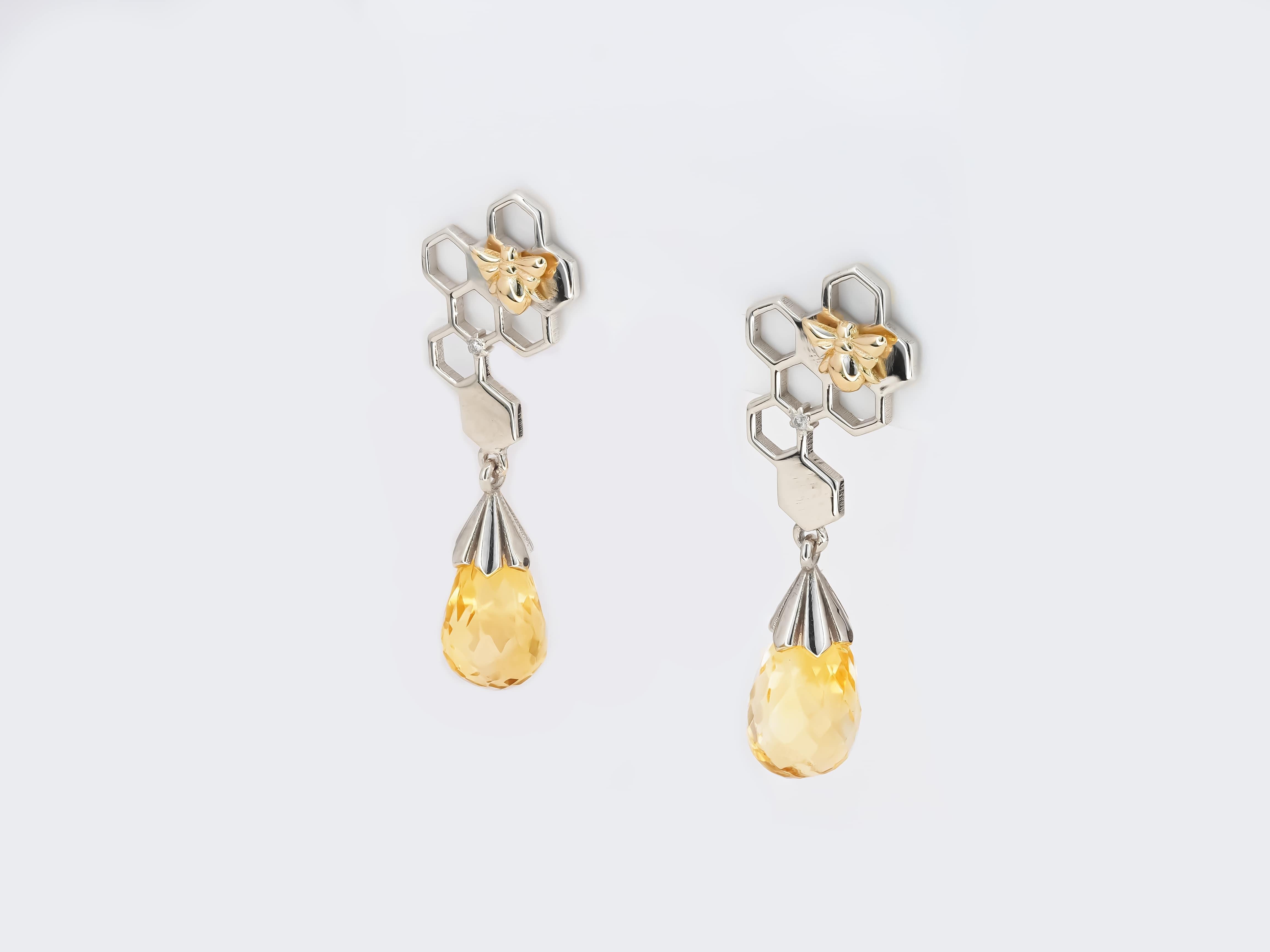 Modern Bee on Honeycomb 14k Gold Studs Earrings with with Citrines Briolettes