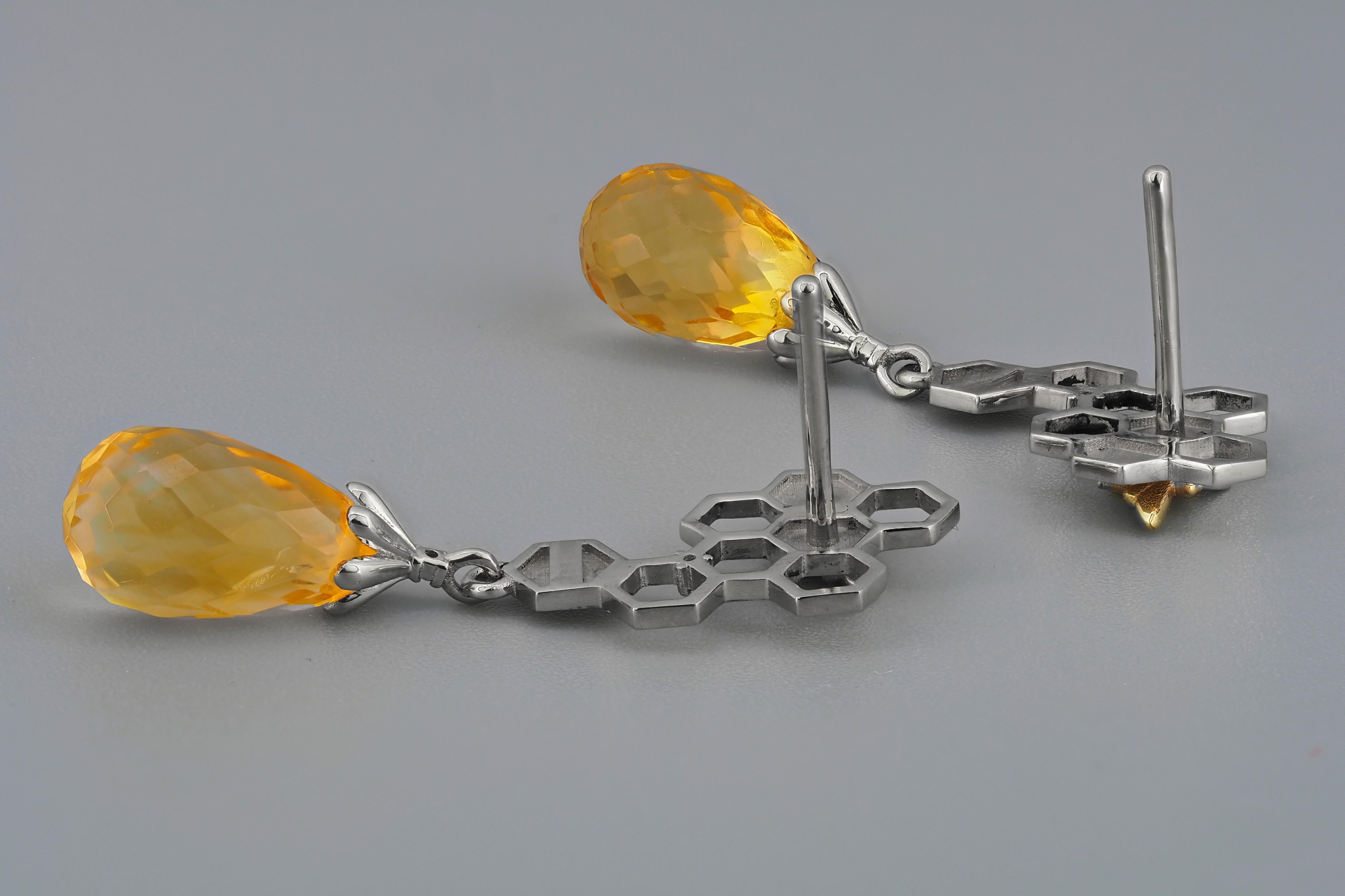 Bee on honeycomb citrine earrings studs im Angebot 7