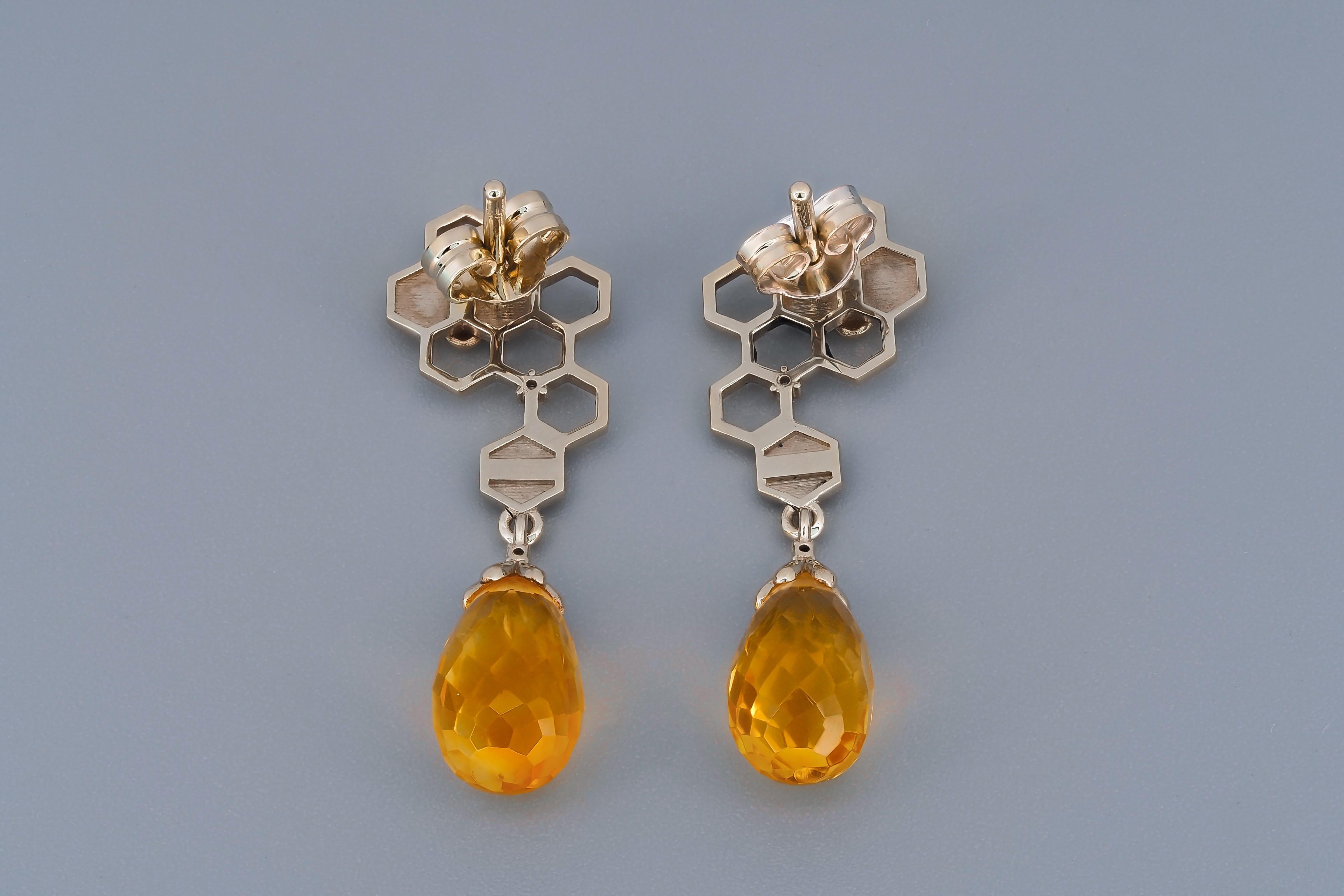 Bee on honeycomb citrine earrings studs im Angebot 8
